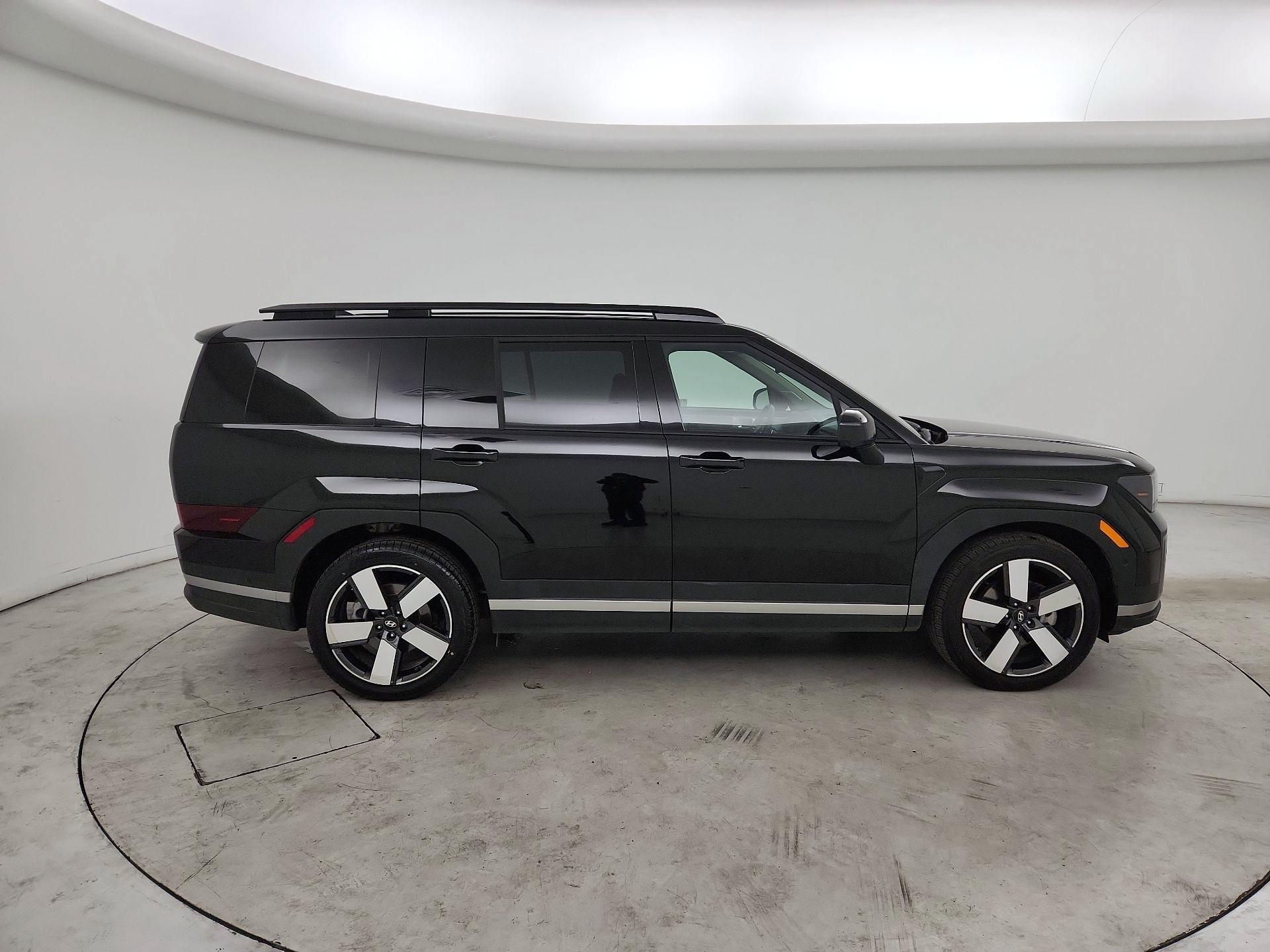 Thumbnail: 2024 Hyundai Santa Fe - 4