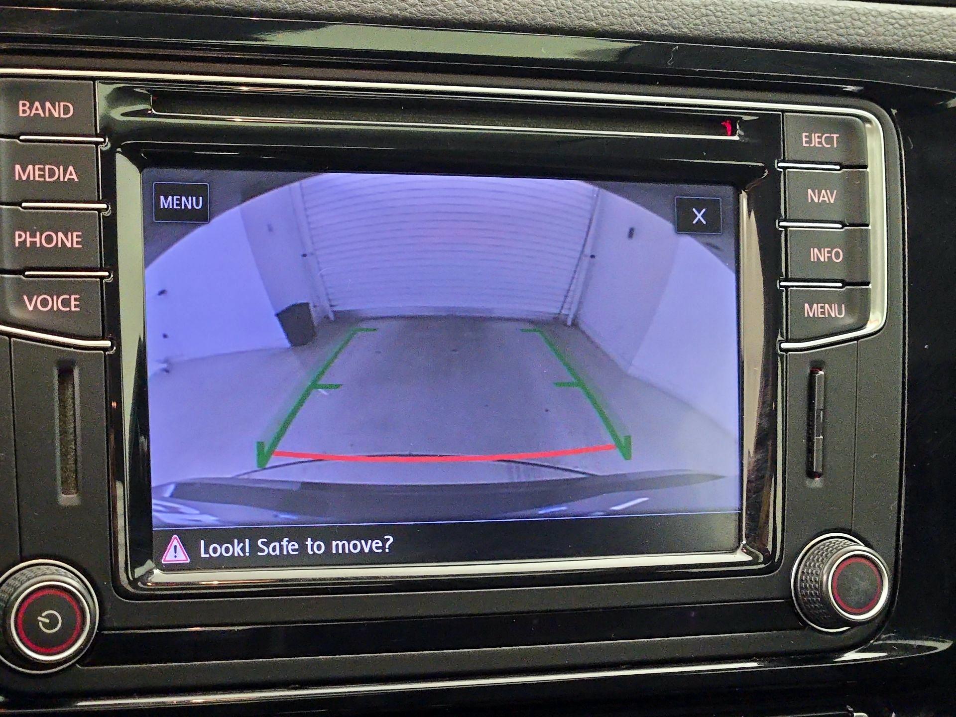 Thumbnail: 2017 Volkswagen Jetta - 14