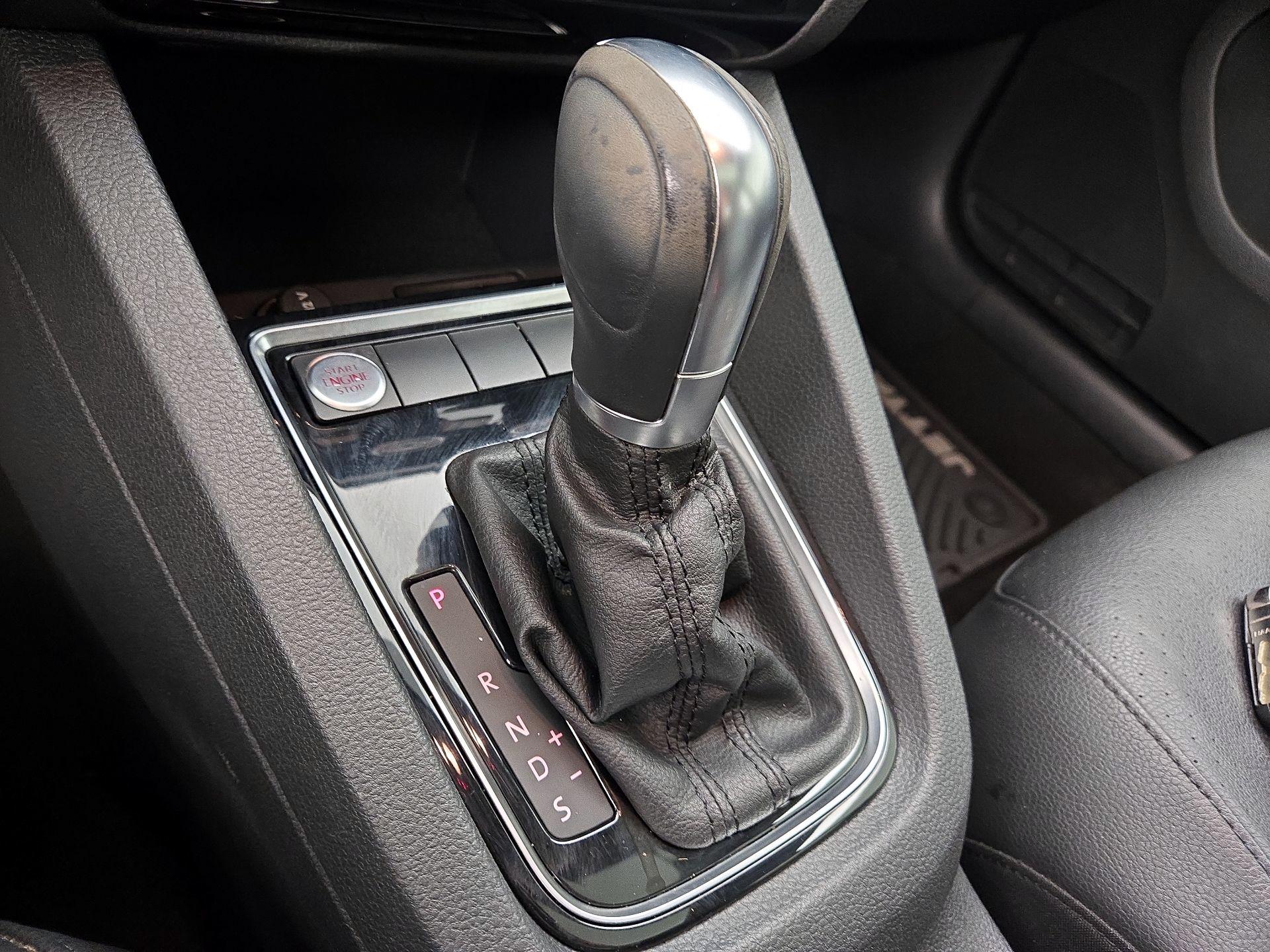 Thumbnail: 2017 Volkswagen Jetta - 17