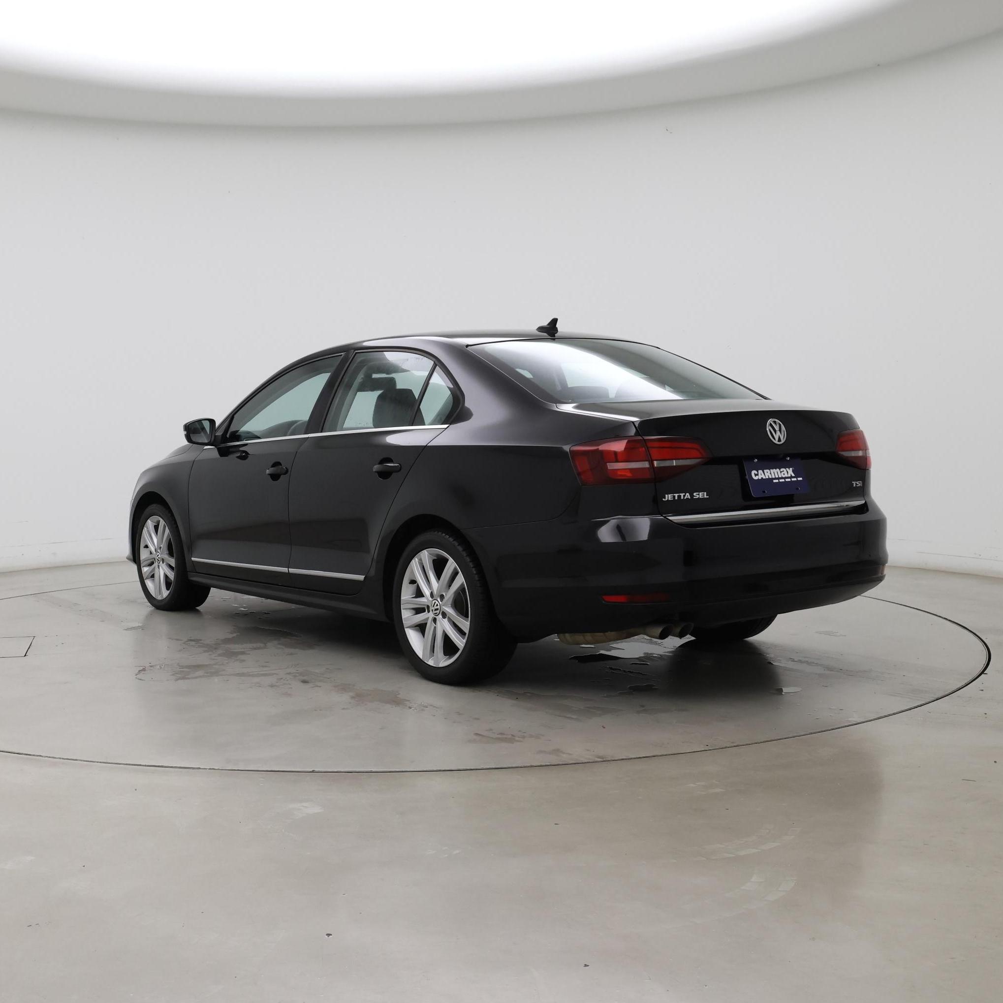 Thumbnail: 2017 Volkswagen Jetta - 2