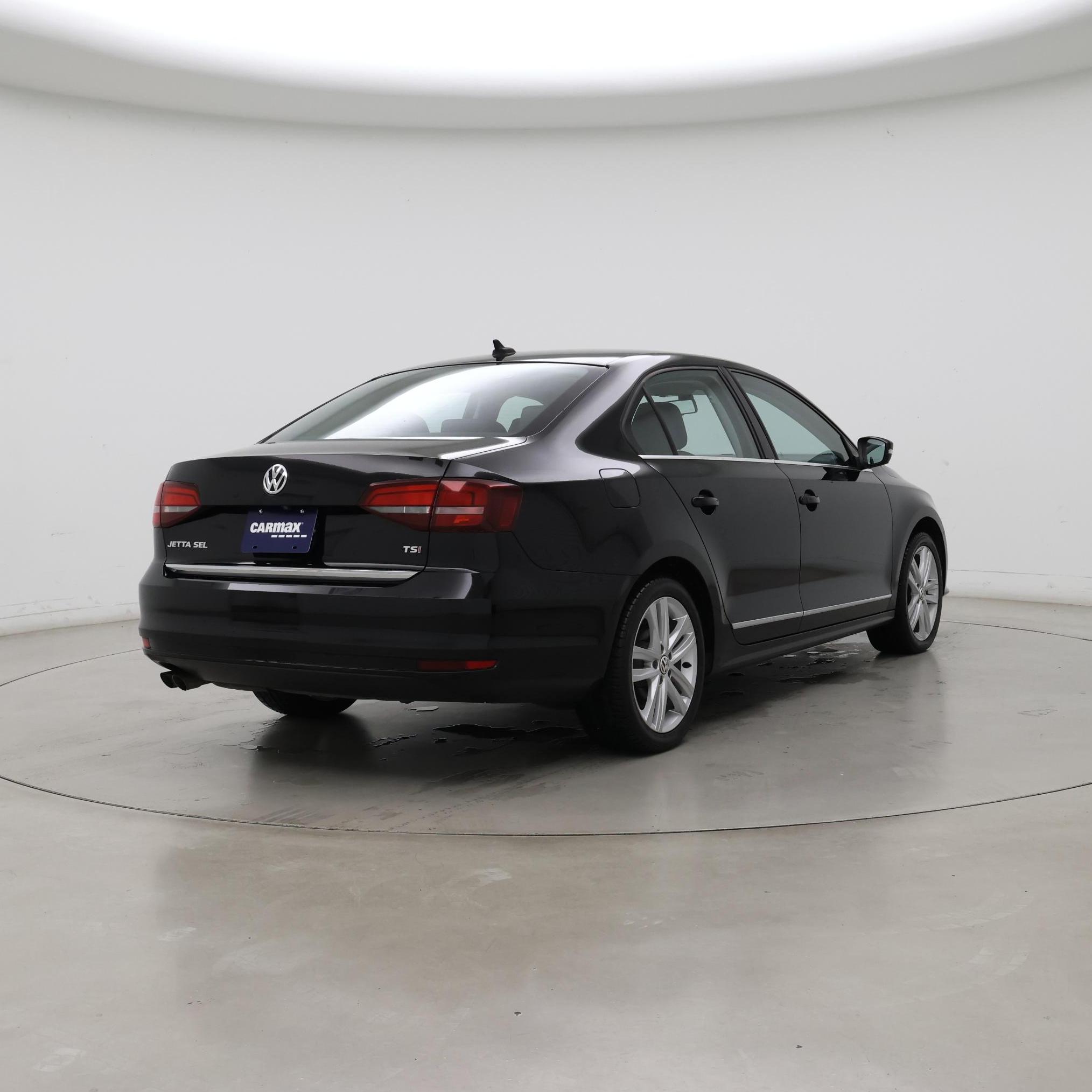 Thumbnail: 2017 Volkswagen Jetta - 8