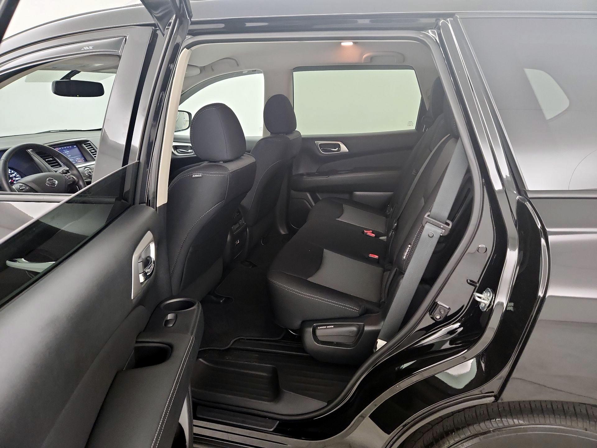 Thumbnail: 2020 Nissan Pathfinder - 19