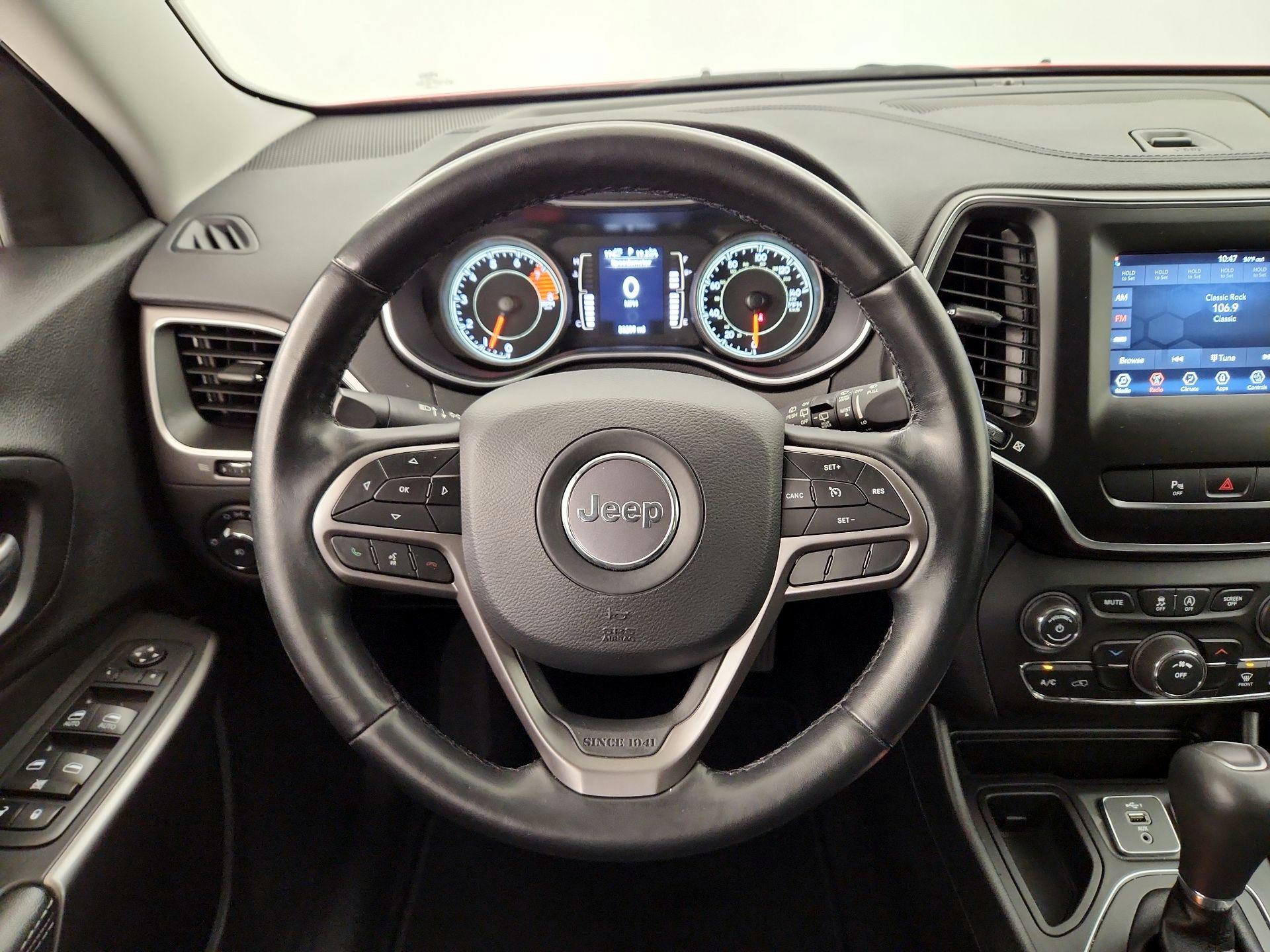 Thumbnail: 2021 Jeep Cherokee - 10