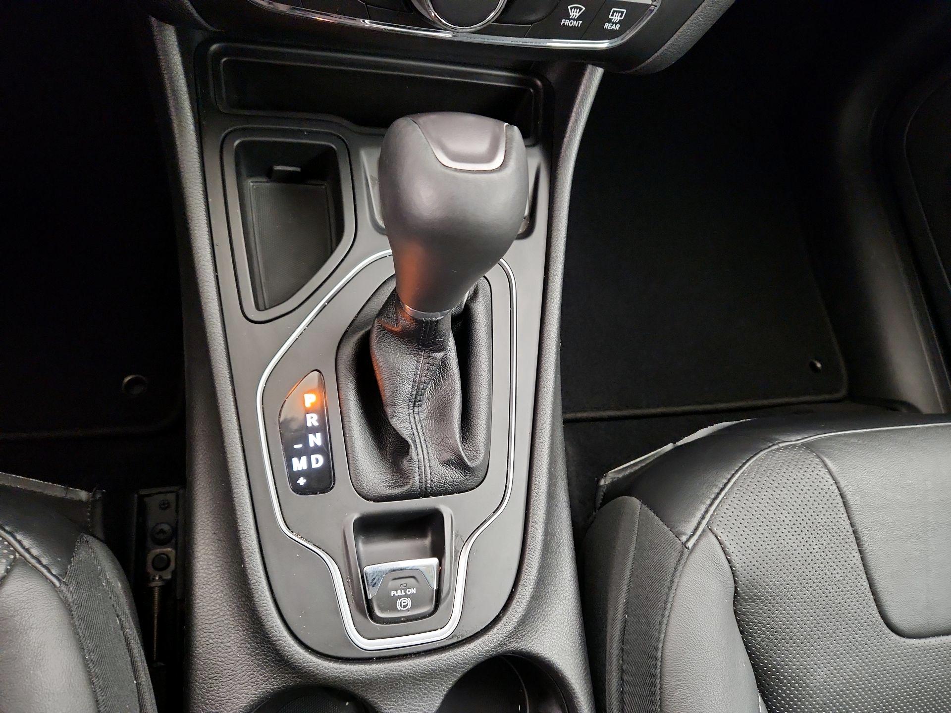 Thumbnail: 2021 Jeep Cherokee - 17