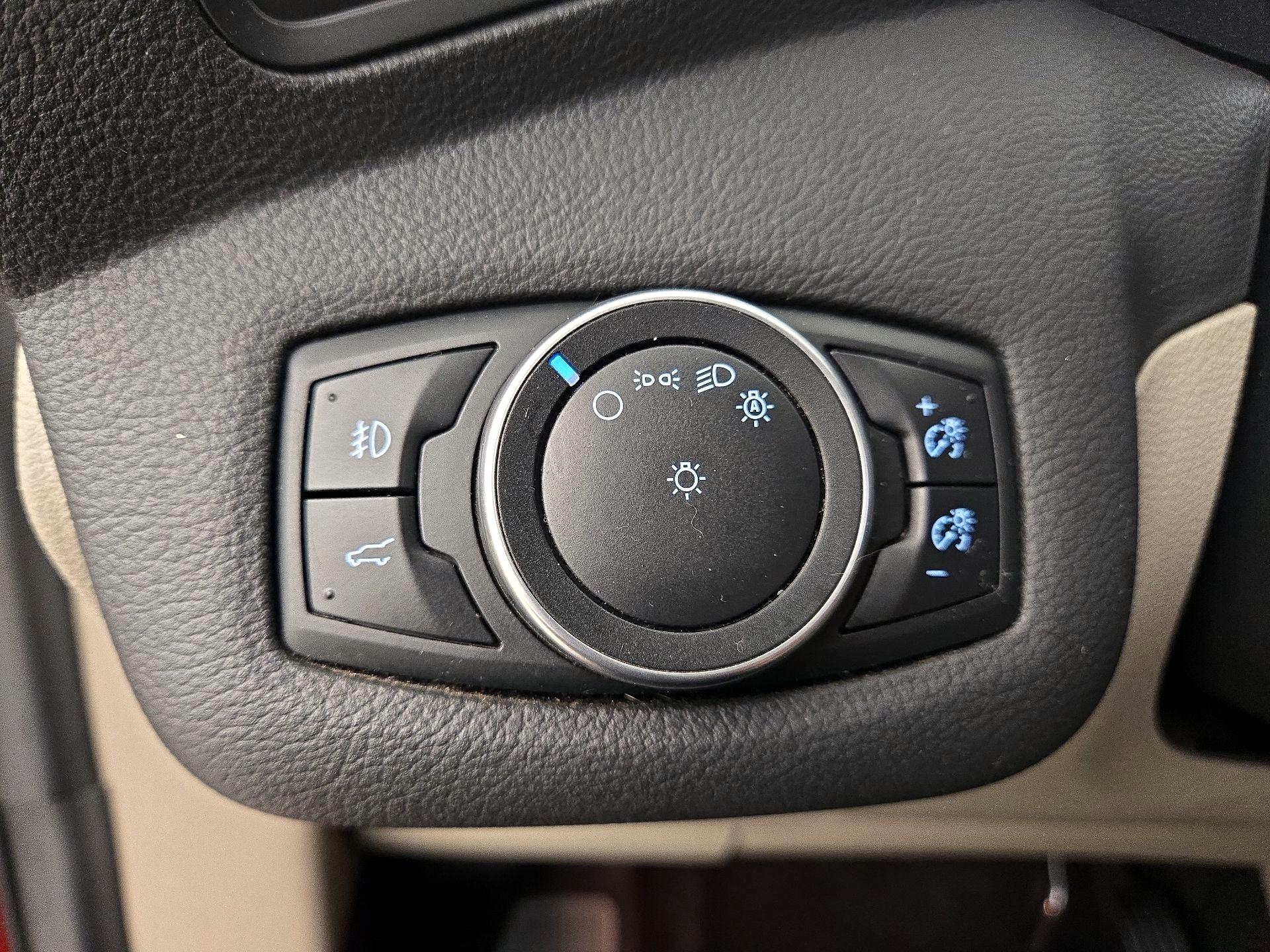 Thumbnail: 2017 Ford Escape - 13