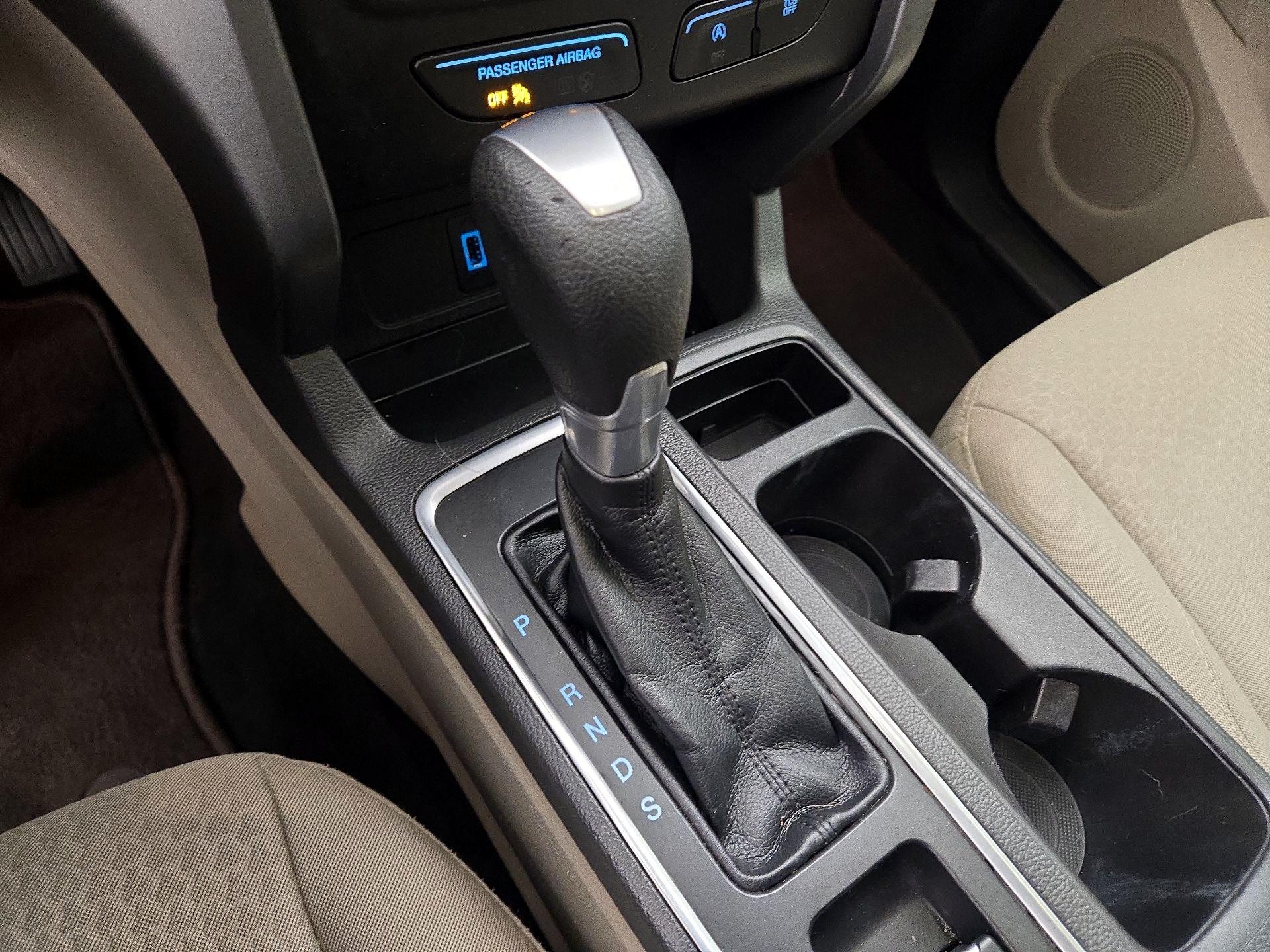 Thumbnail: 2017 Ford Escape - 17