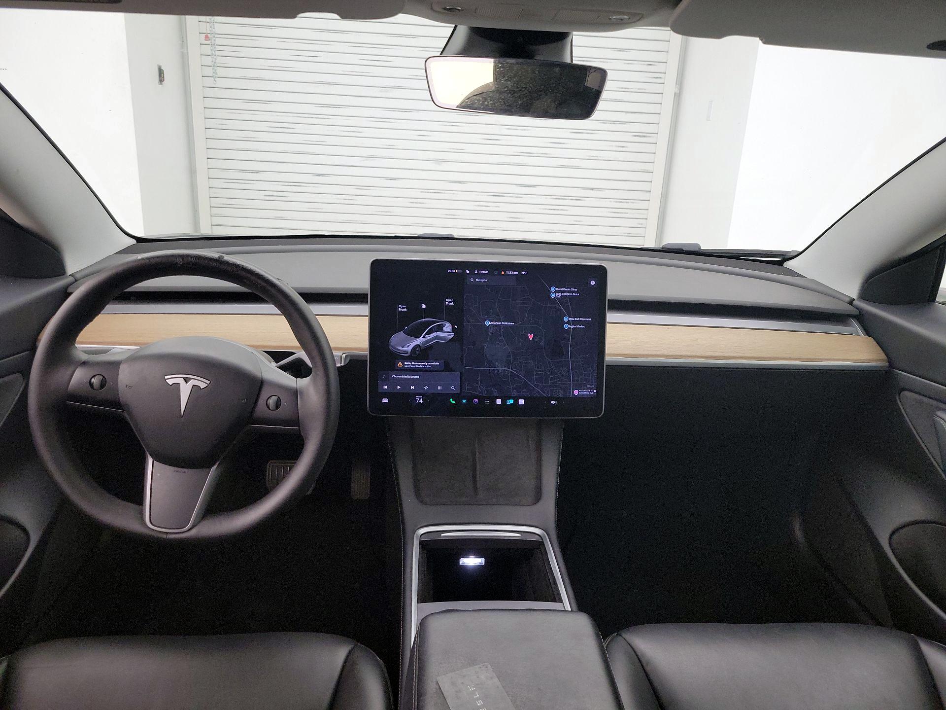 Thumbnail: 2021 Tesla Model 3 - 9