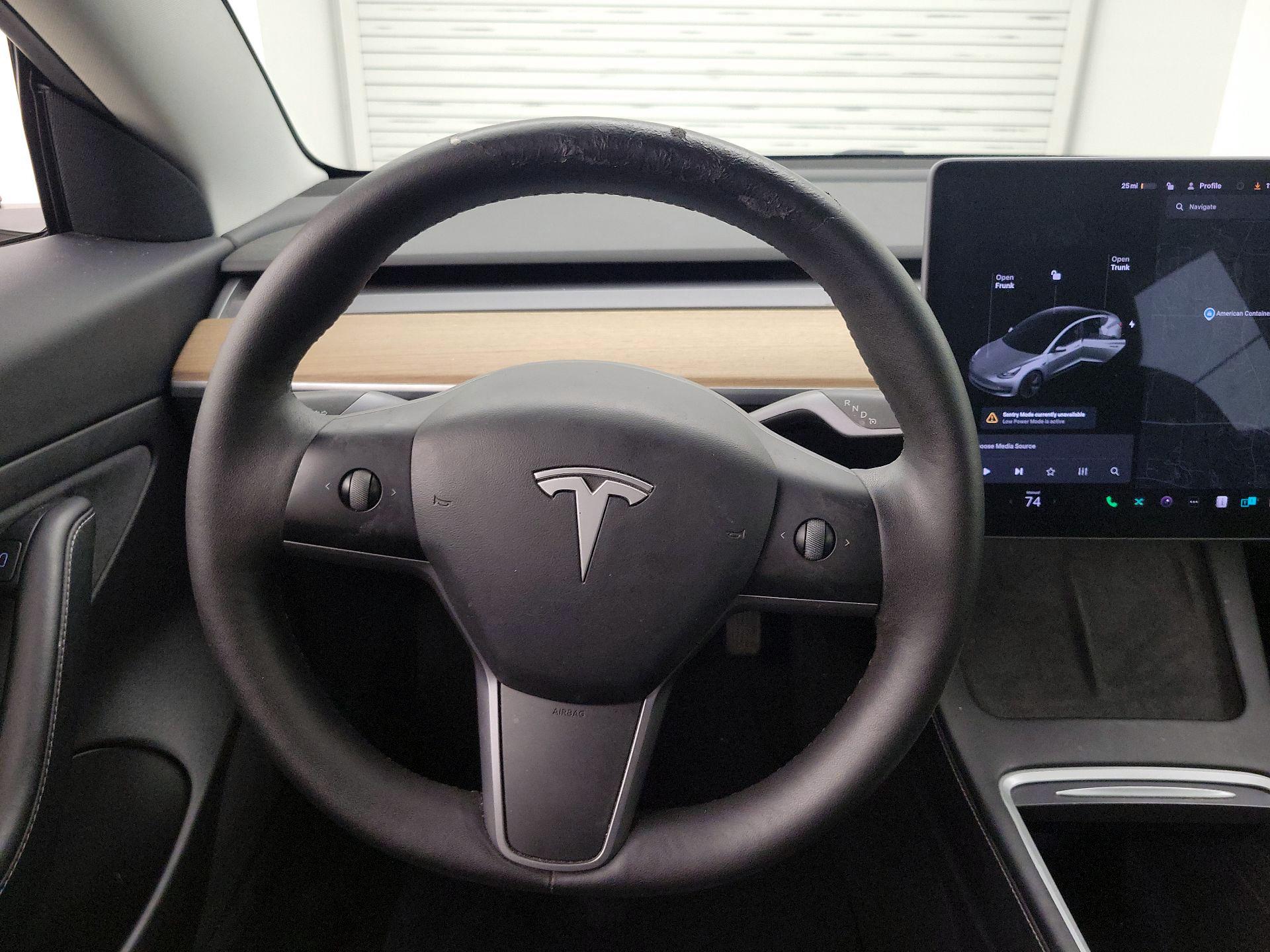 Thumbnail: 2021 Tesla Model 3 - 10