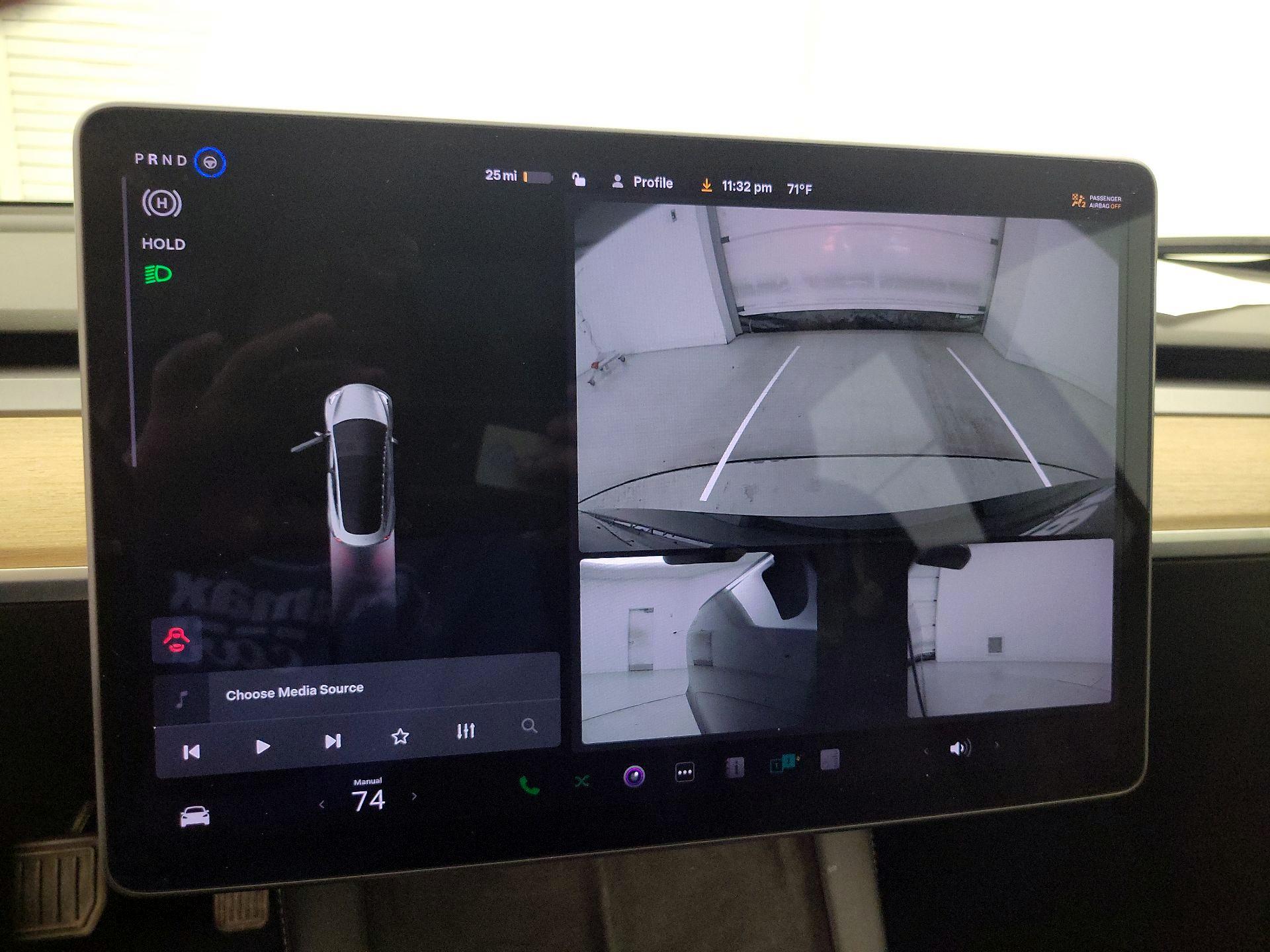 Thumbnail: 2021 Tesla Model 3 - 14