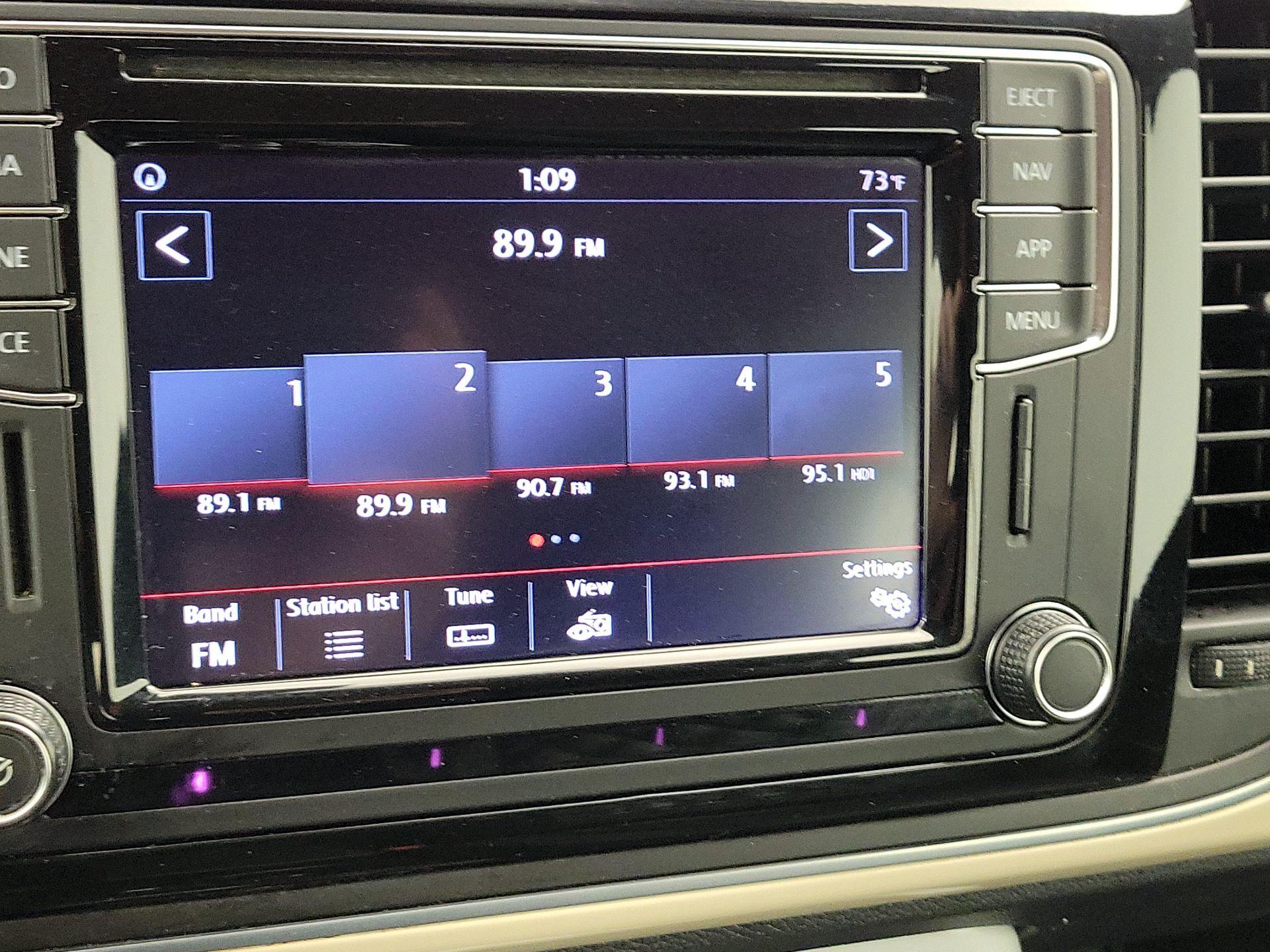 Thumbnail: 2019 Volkswagen Beetle - 16