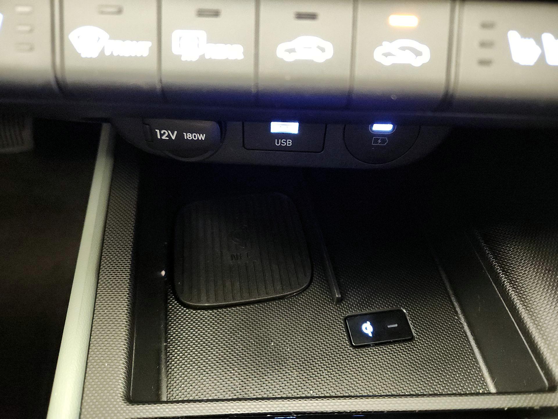 Thumbnail: 2025 Hyundai Elantra - 17