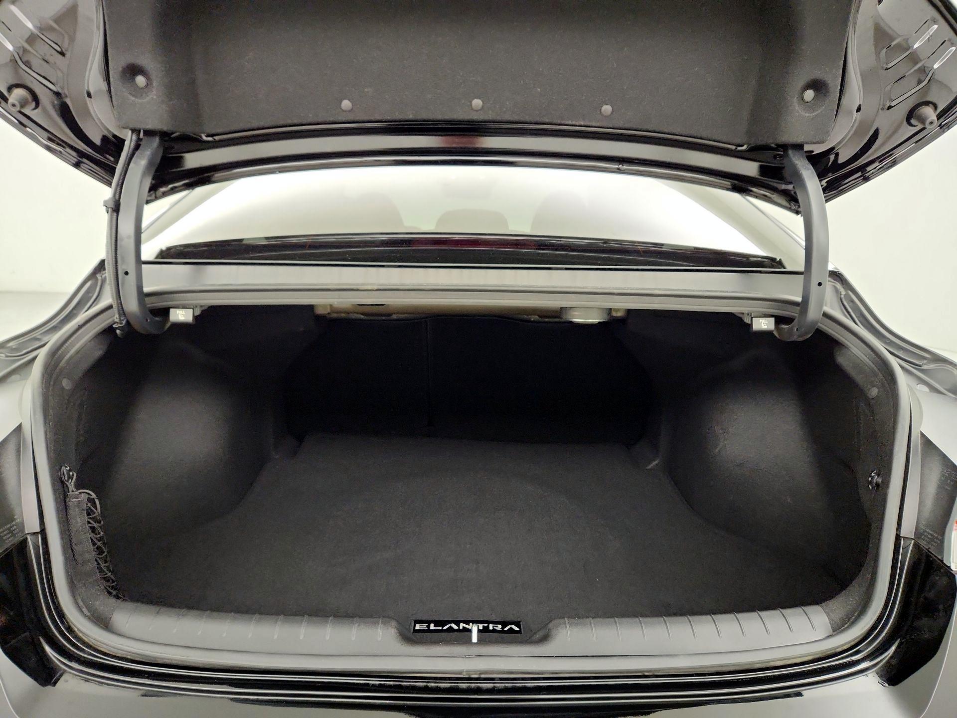 Thumbnail: 2025 Hyundai Elantra - 20