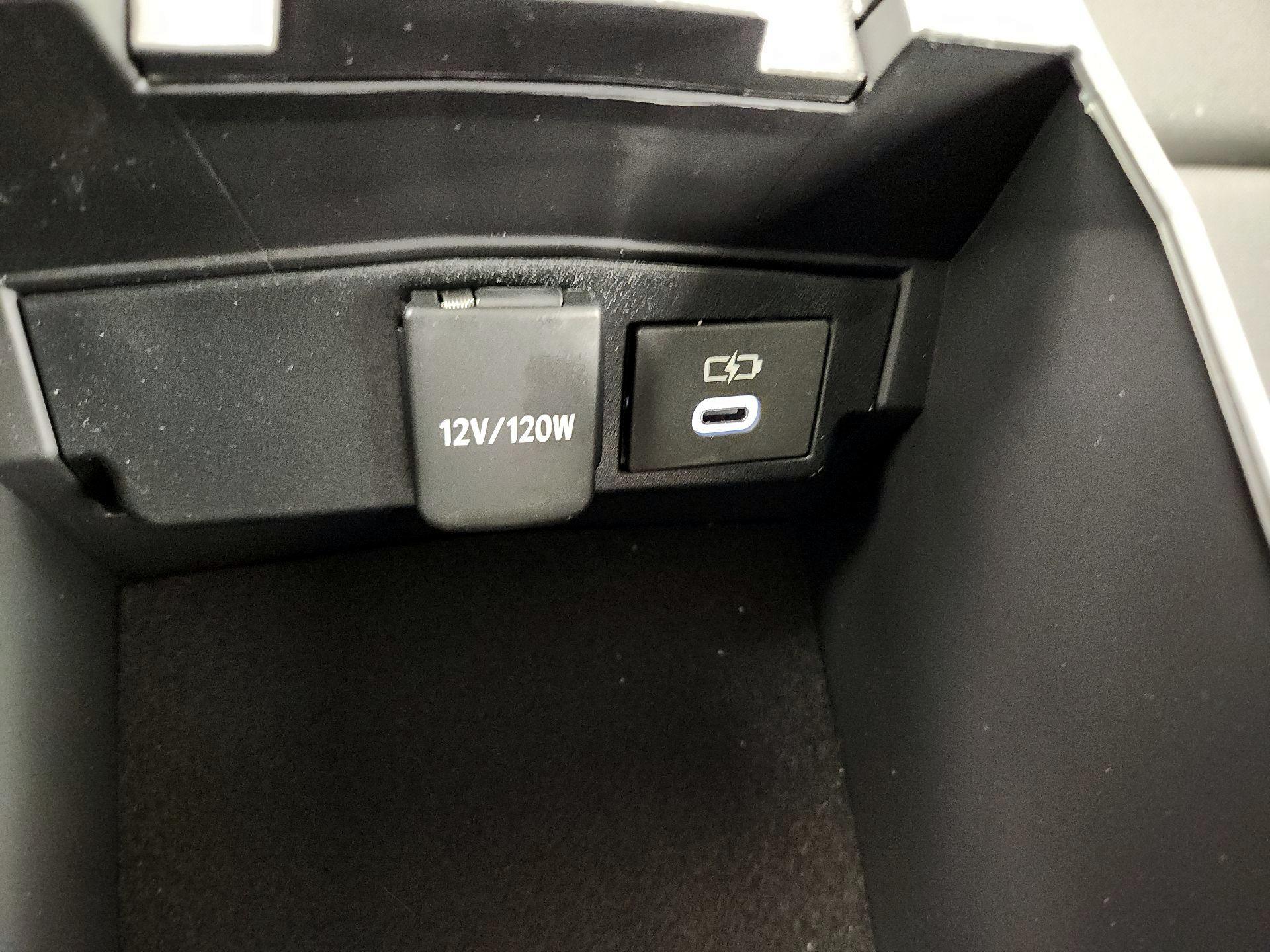 Thumbnail: 2025 Toyota Corolla - 16