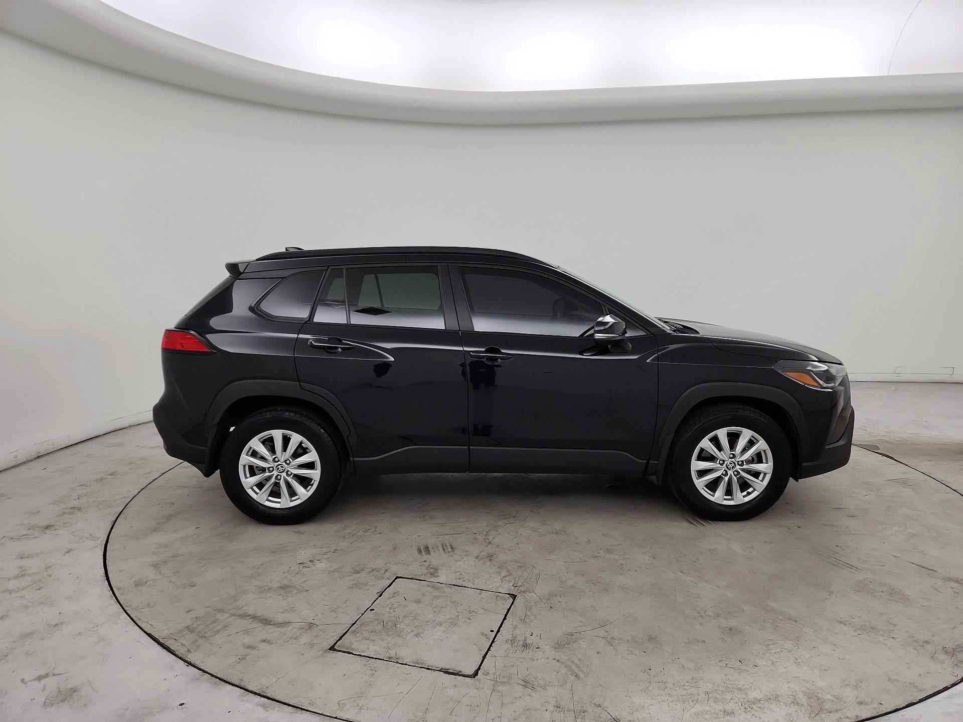 Thumbnail: 2024 Toyota Corolla Cross - 4