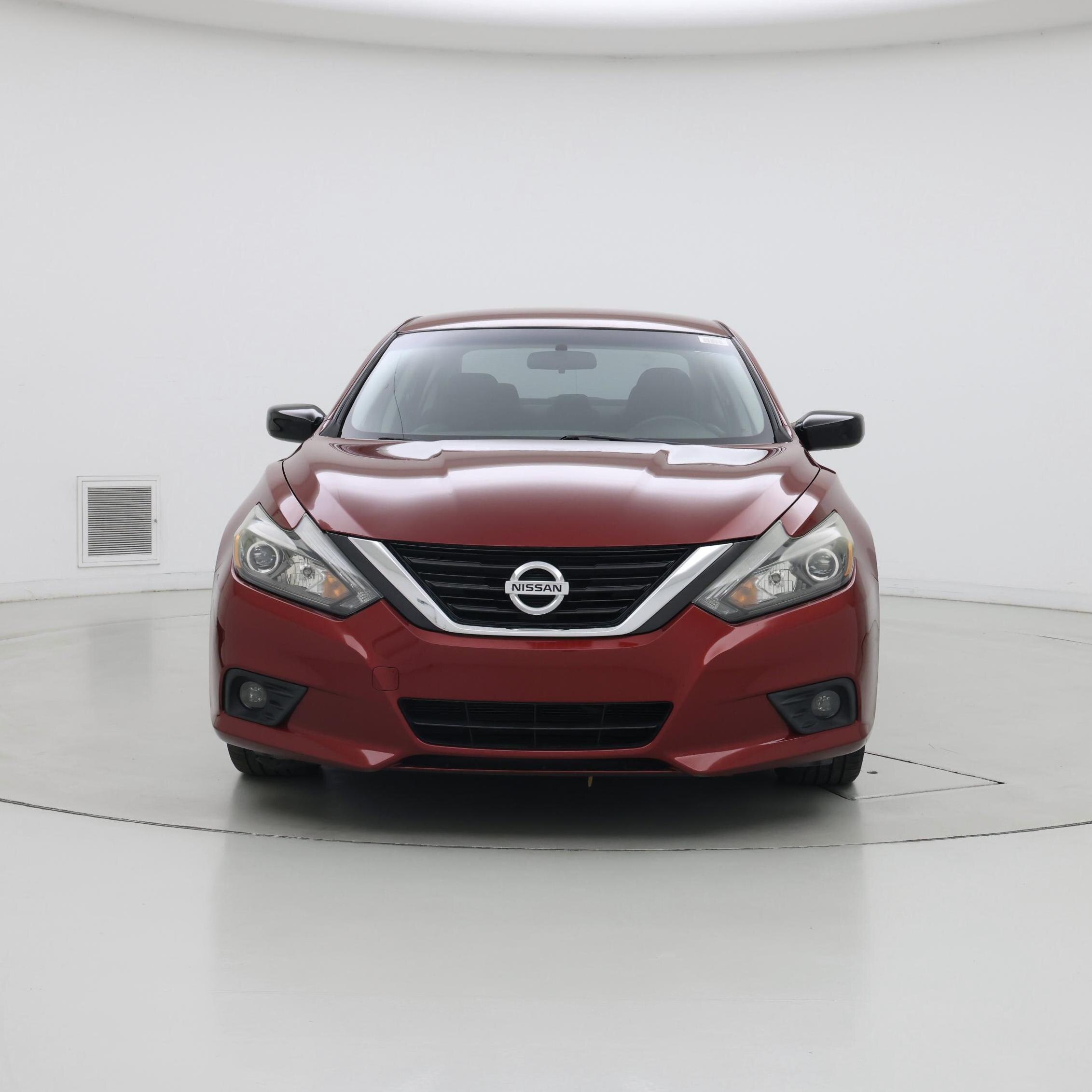 Thumbnail: 2017 Nissan Altima - 5