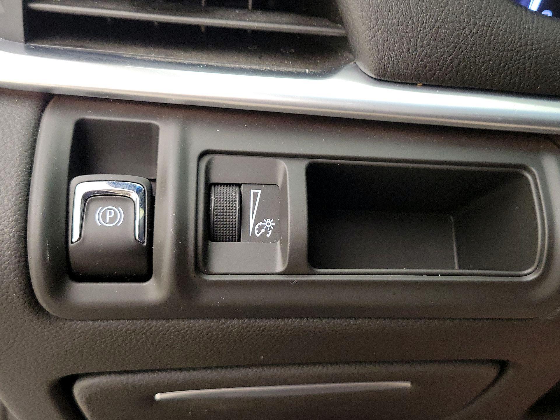 Thumbnail: 2019 Cadillac XTS - 13