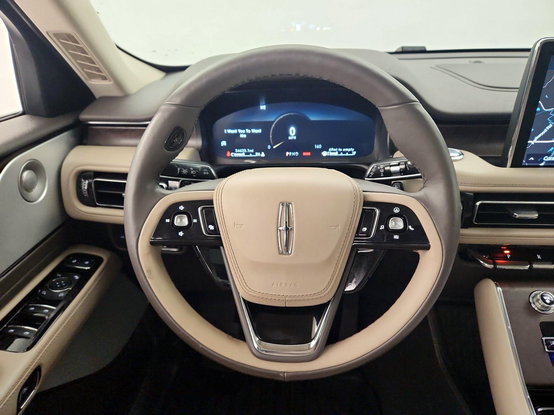 Thumbnail: 2021 Lincoln Aviator - 10