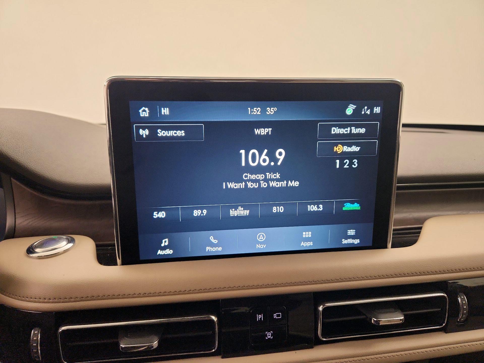 Thumbnail: 2021 Lincoln Aviator - 16