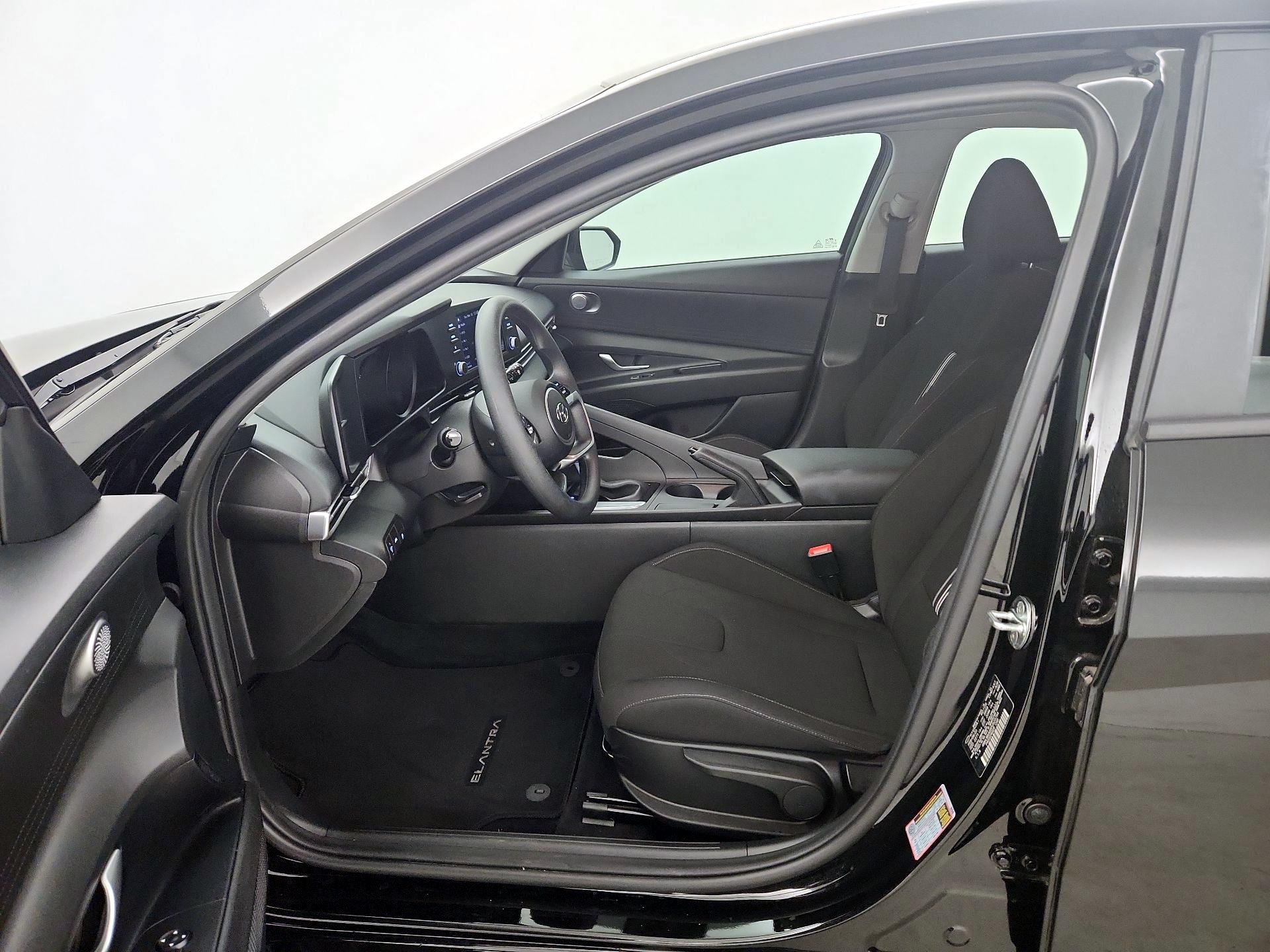 Thumbnail: 2023 Hyundai Elantra - 11