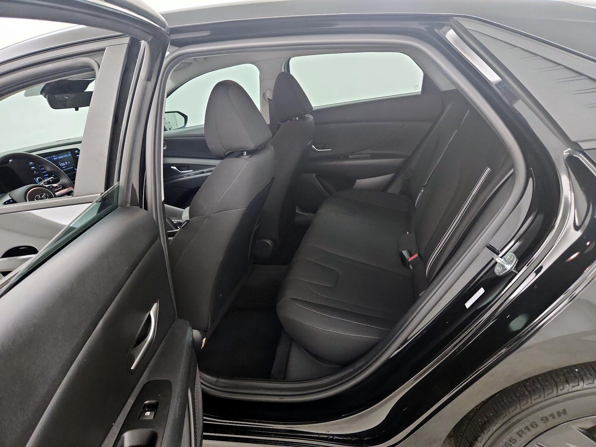 Thumbnail: 2023 Hyundai Elantra - 19