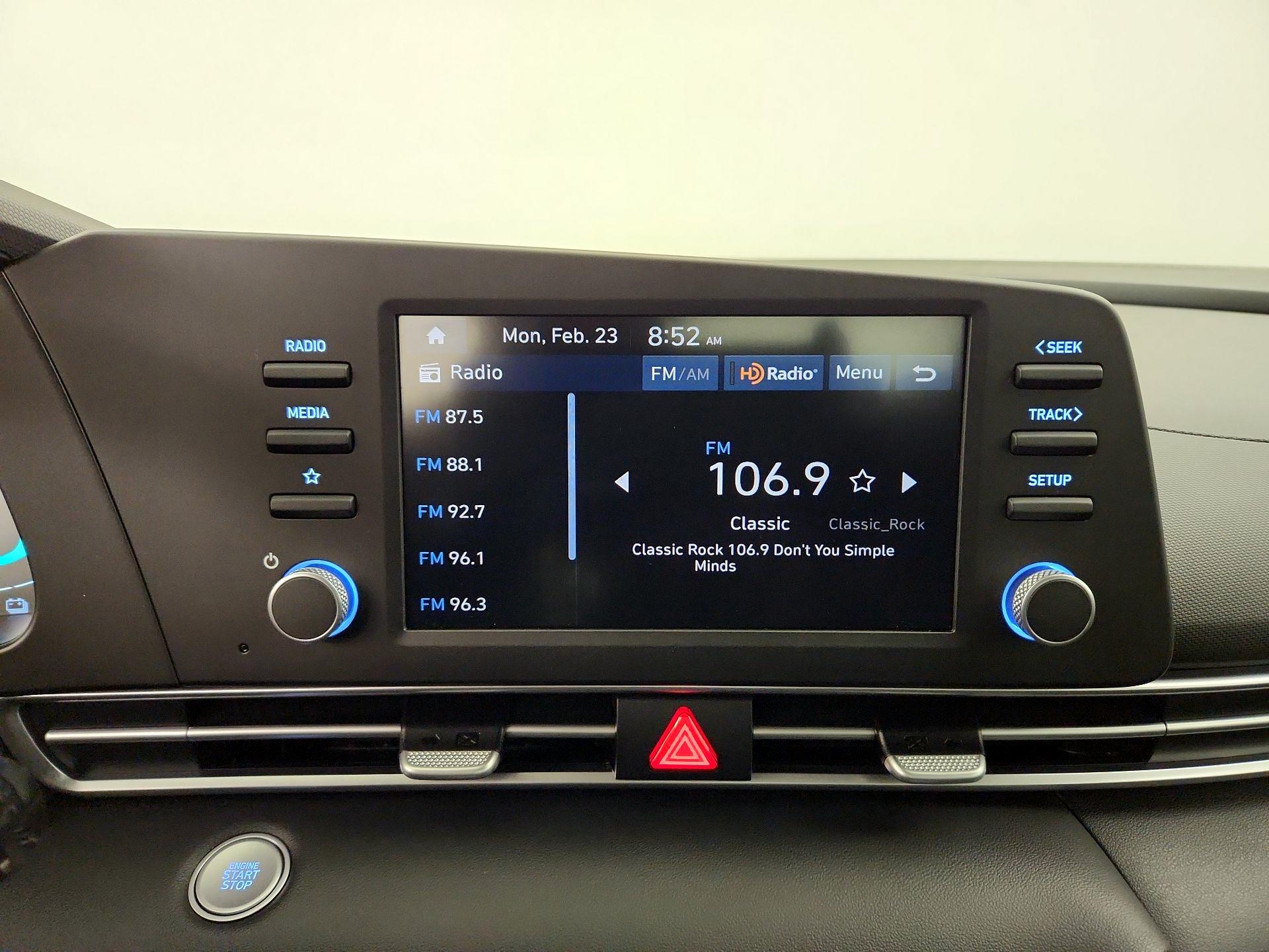 Thumbnail: 2025 Hyundai Elantra - 15