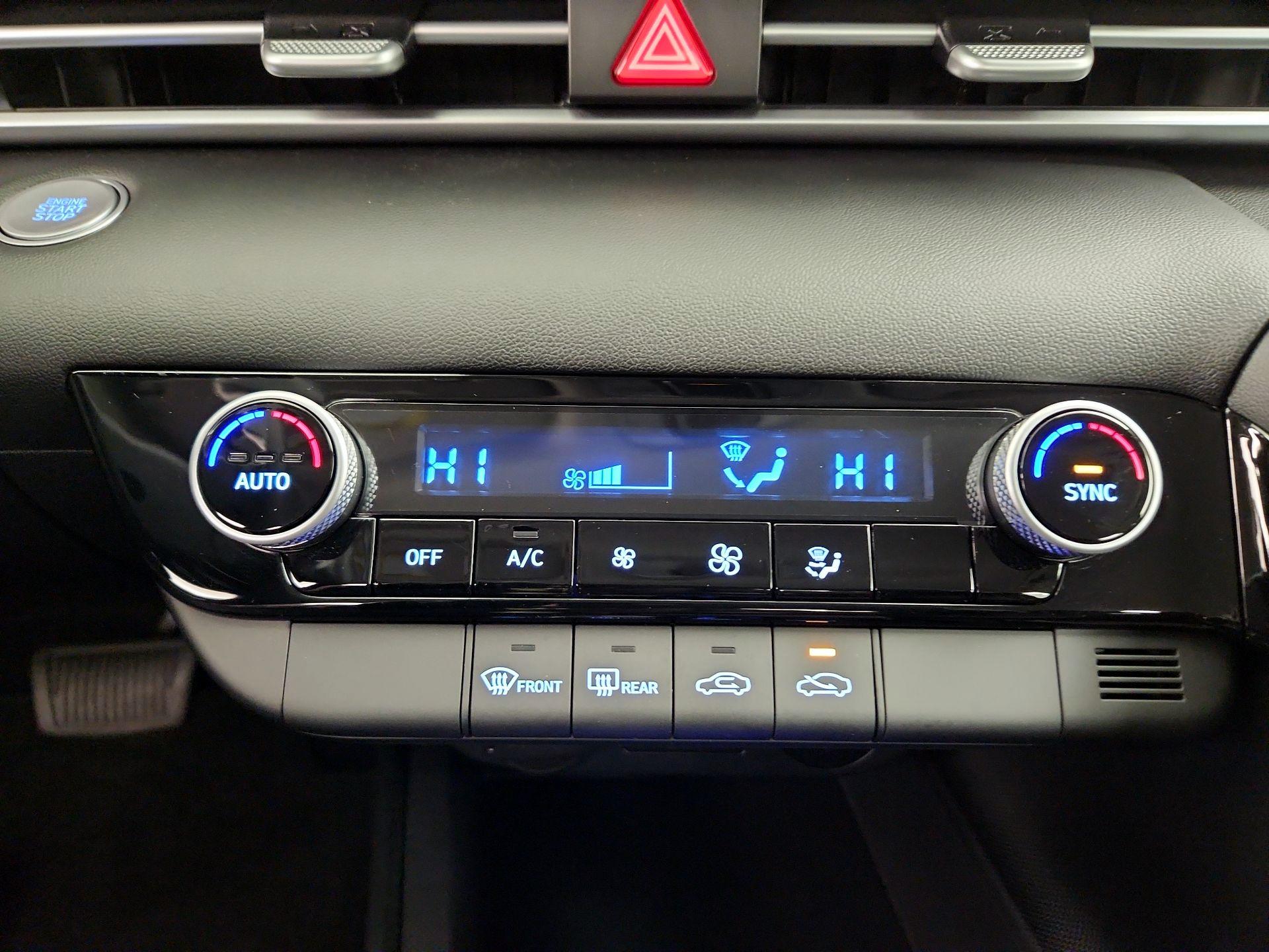 Thumbnail: 2025 Hyundai Elantra - 16