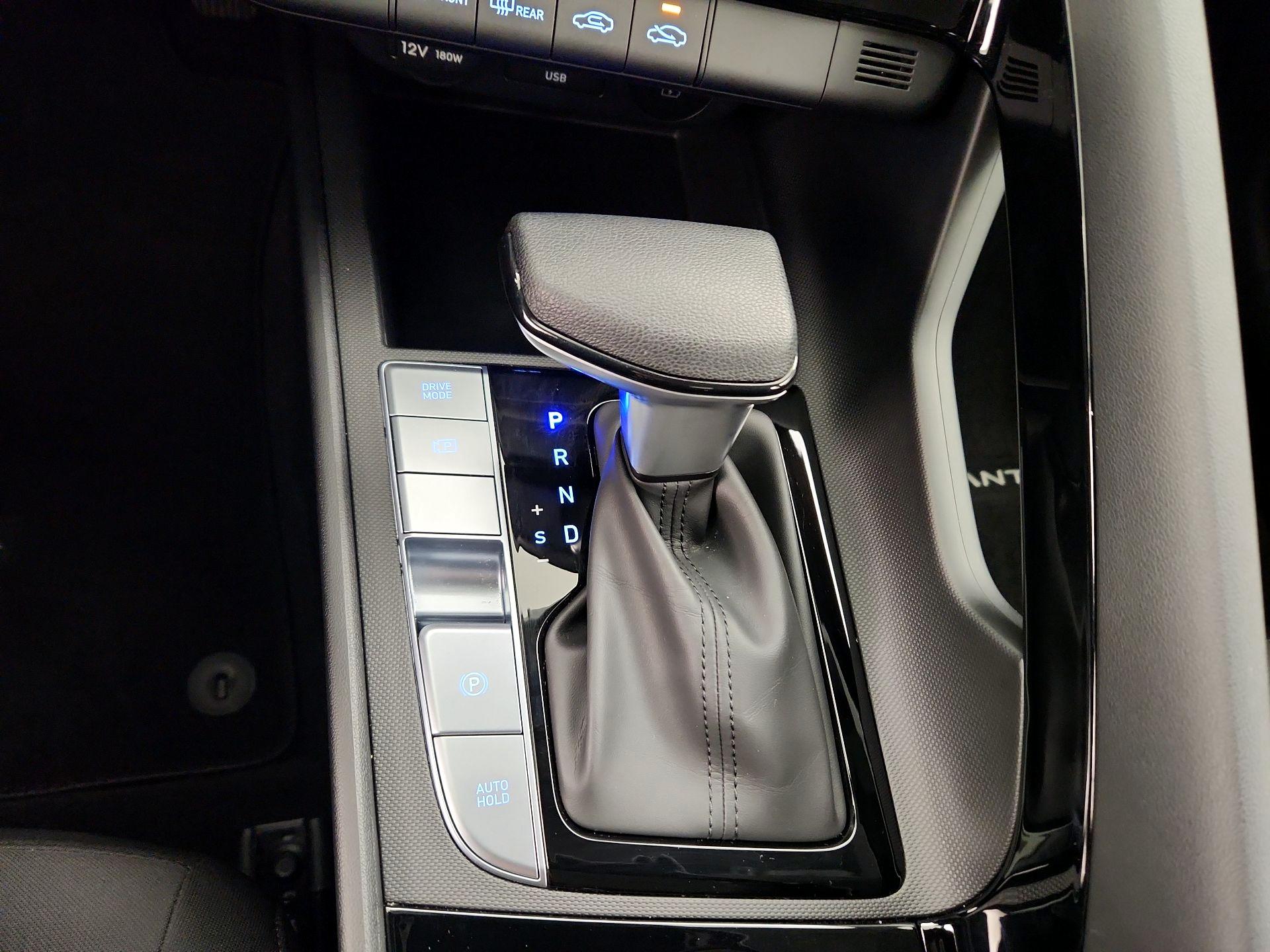 Thumbnail: 2025 Hyundai Elantra - 17