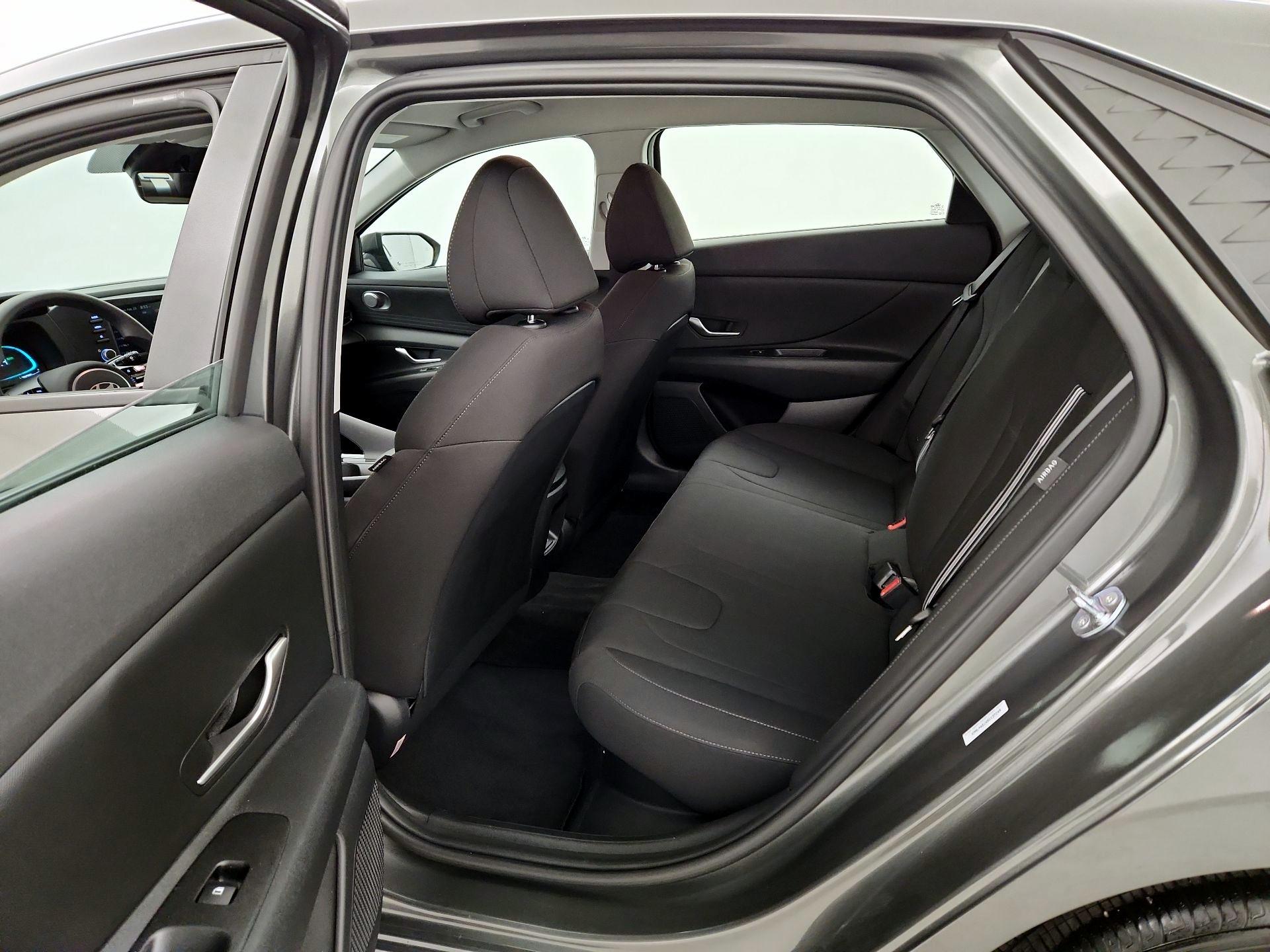 Thumbnail: 2025 Hyundai Elantra - 19