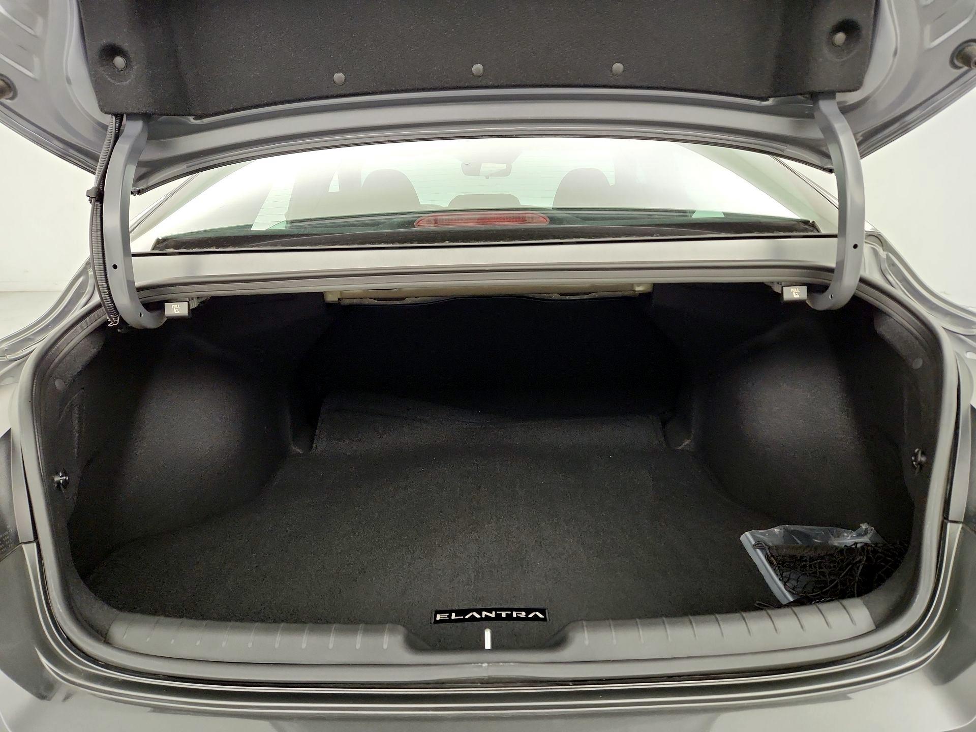 Thumbnail: 2025 Hyundai Elantra - 20