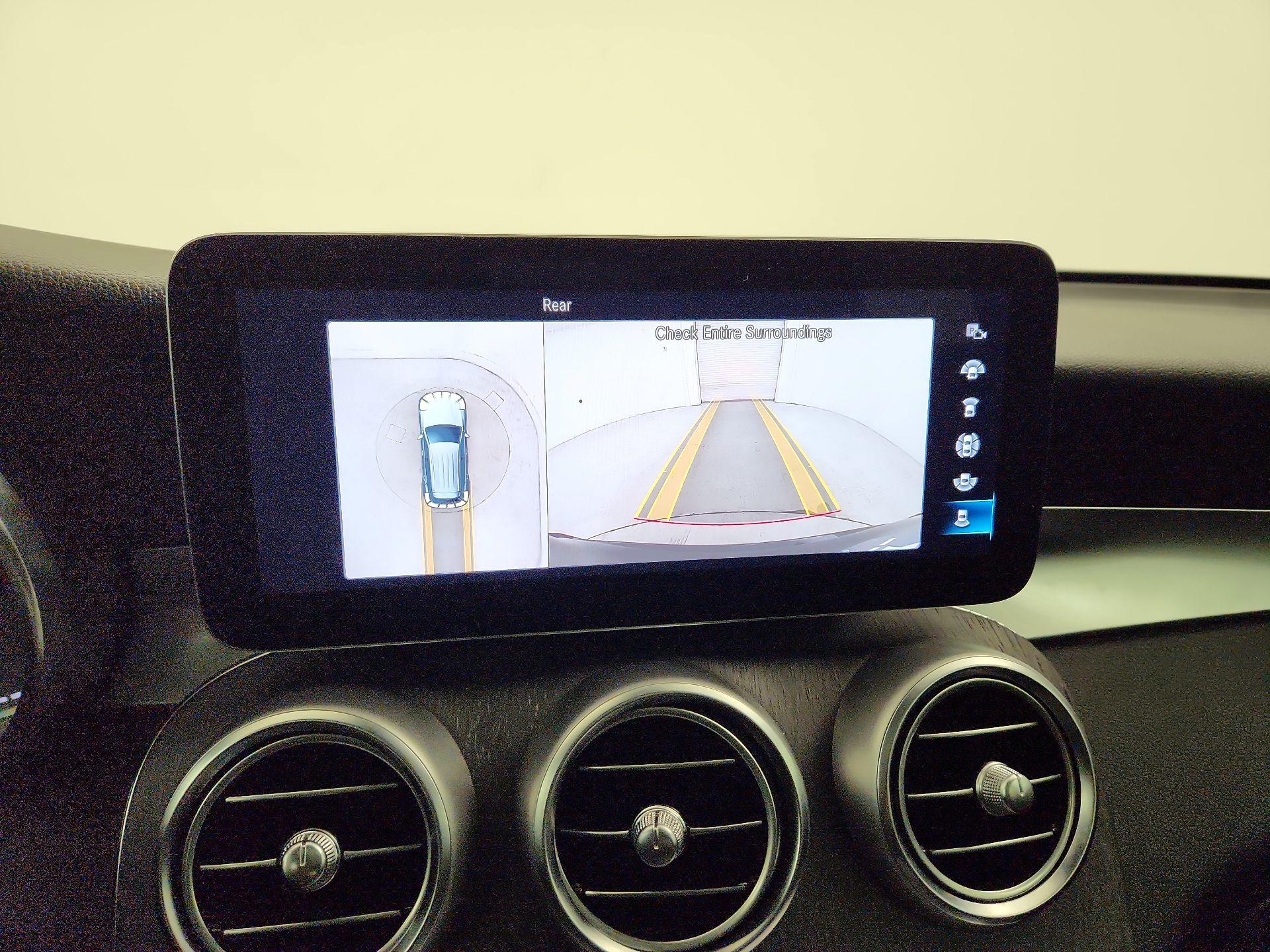 Thumbnail: 2022 Mercedes-Benz GLC - 14