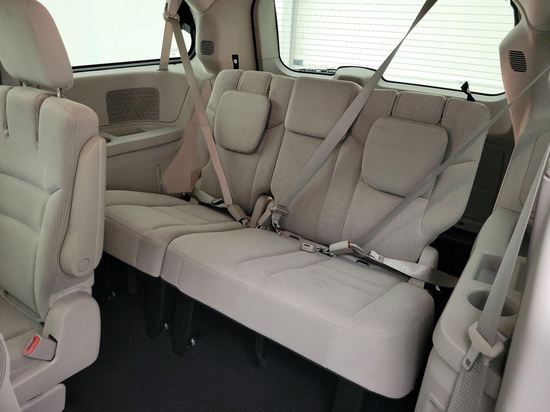 Thumbnail: 2016 Dodge Grand Caravan - 18