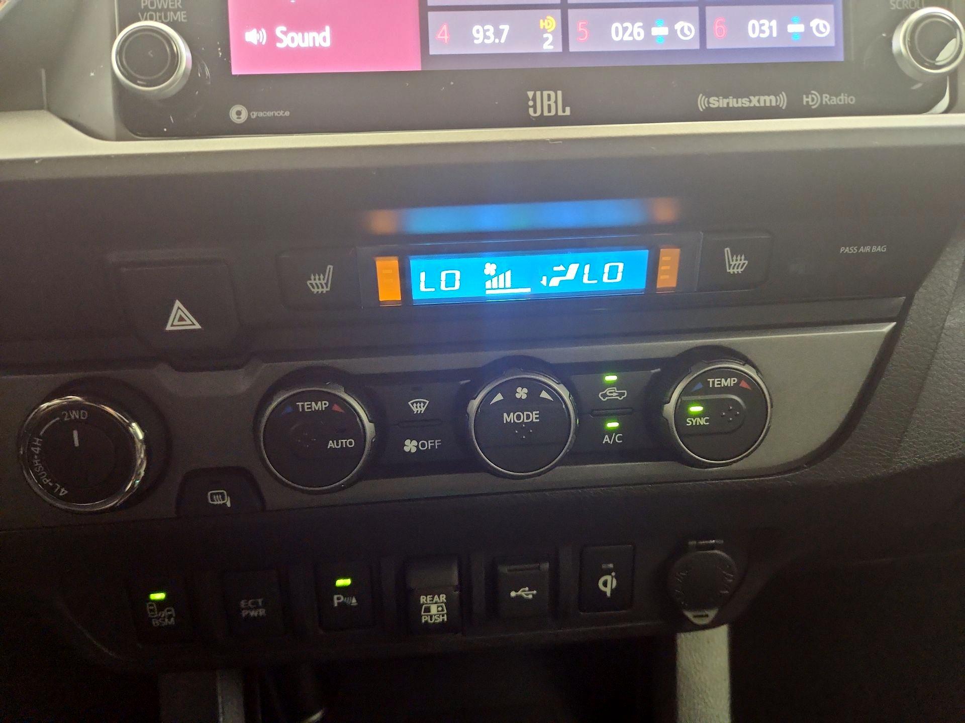 Thumbnail: 2021 Toyota Tacoma - 17