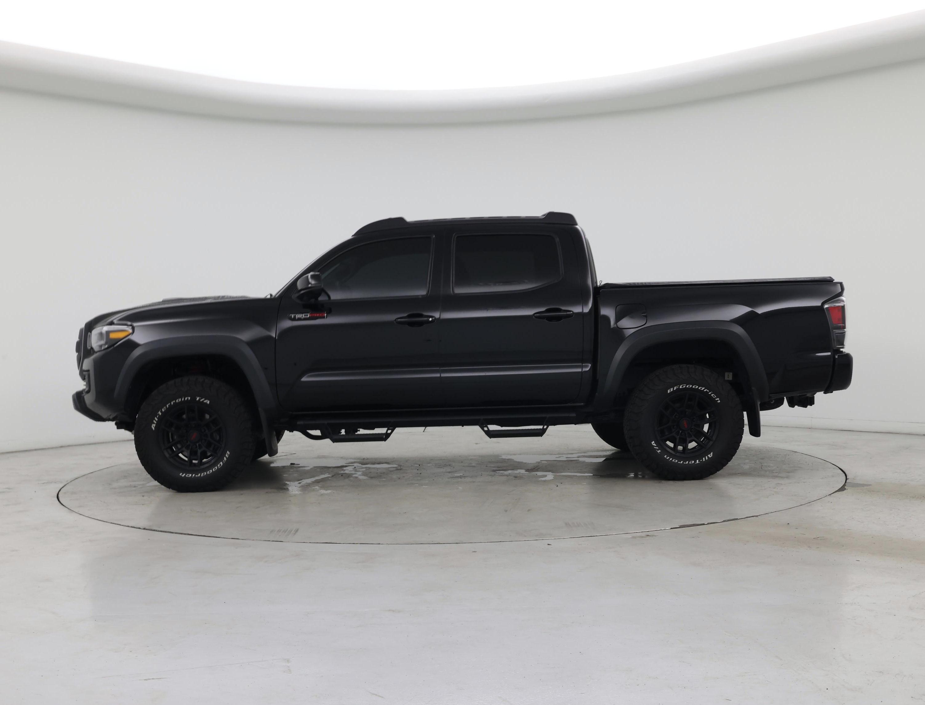 Thumbnail: 2021 Toyota Tacoma - 3