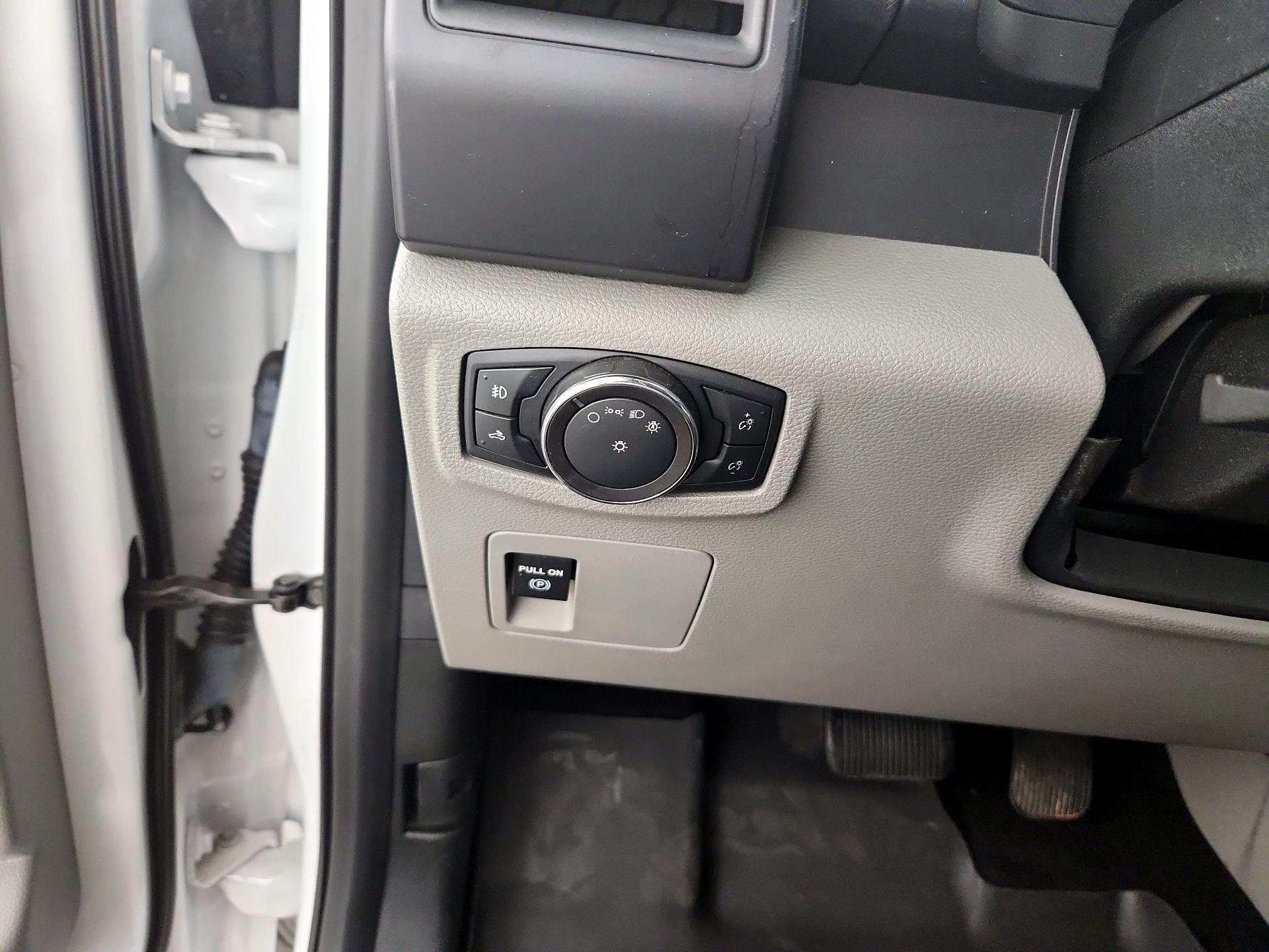 Thumbnail: 2017 Ford F-150 - 13