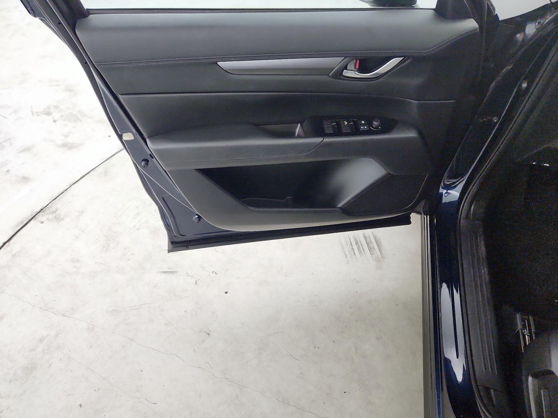 Thumbnail: 2017 Mazda CX-5 - 12