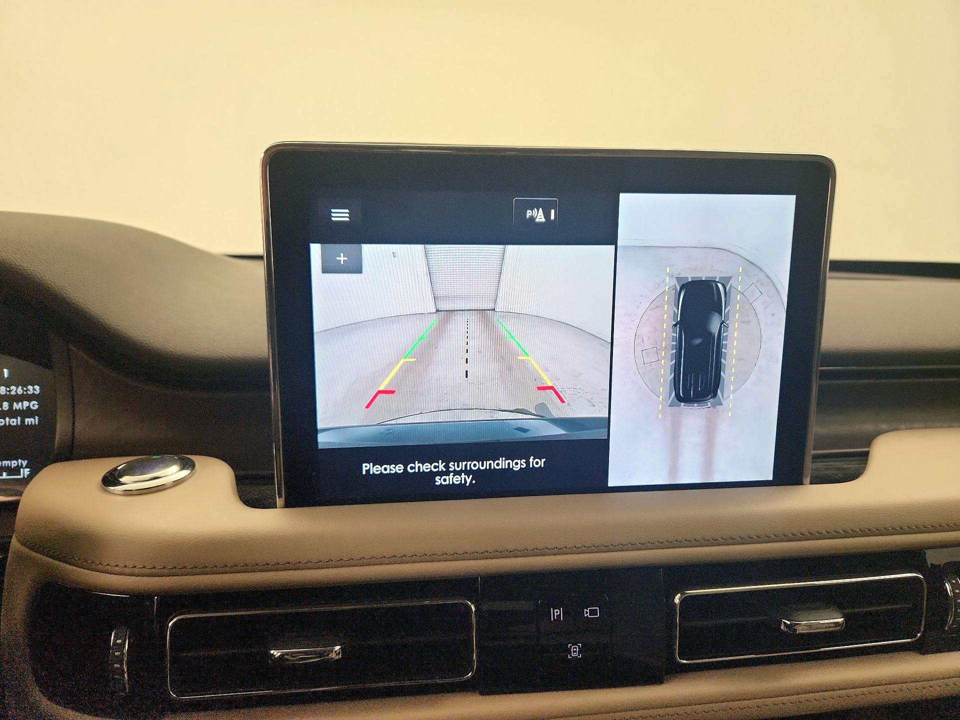 Thumbnail: 2021 Lincoln Aviator - 15