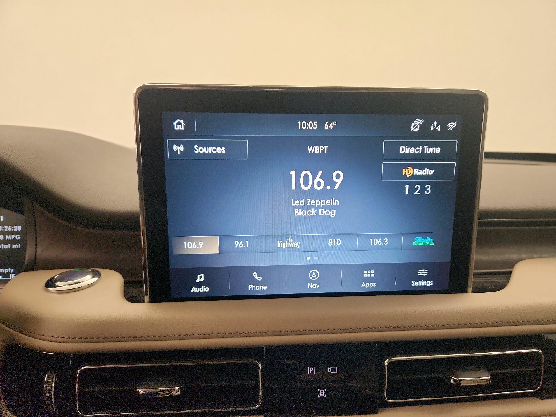 Thumbnail: 2021 Lincoln Aviator - 16