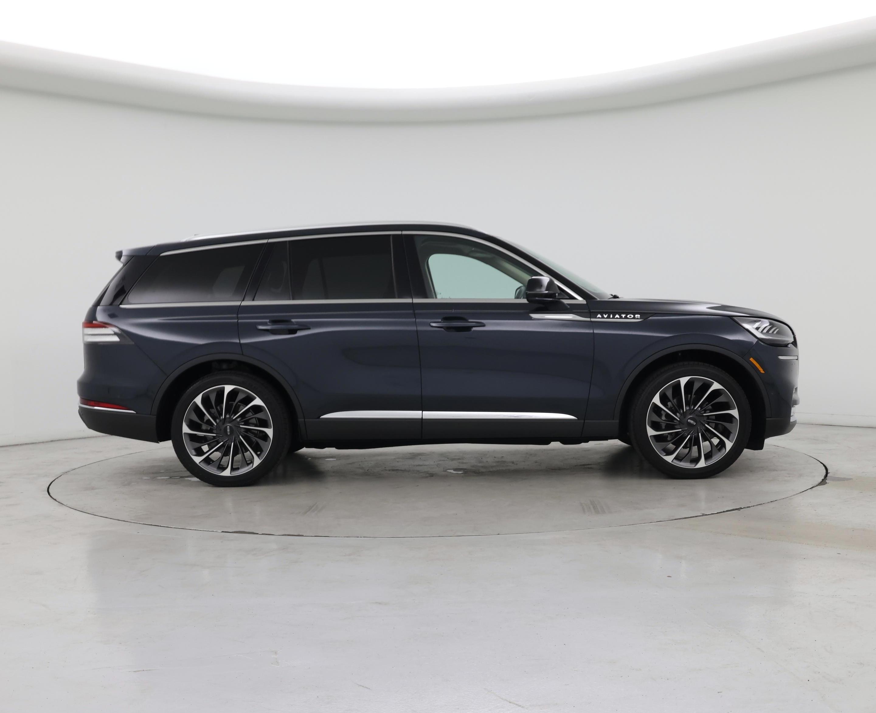 Thumbnail: 2021 Lincoln Aviator - 7