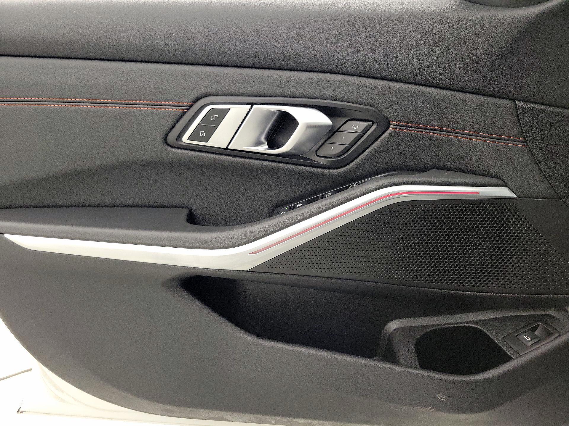 Thumbnail: 2020 BMW 3 Series - 12