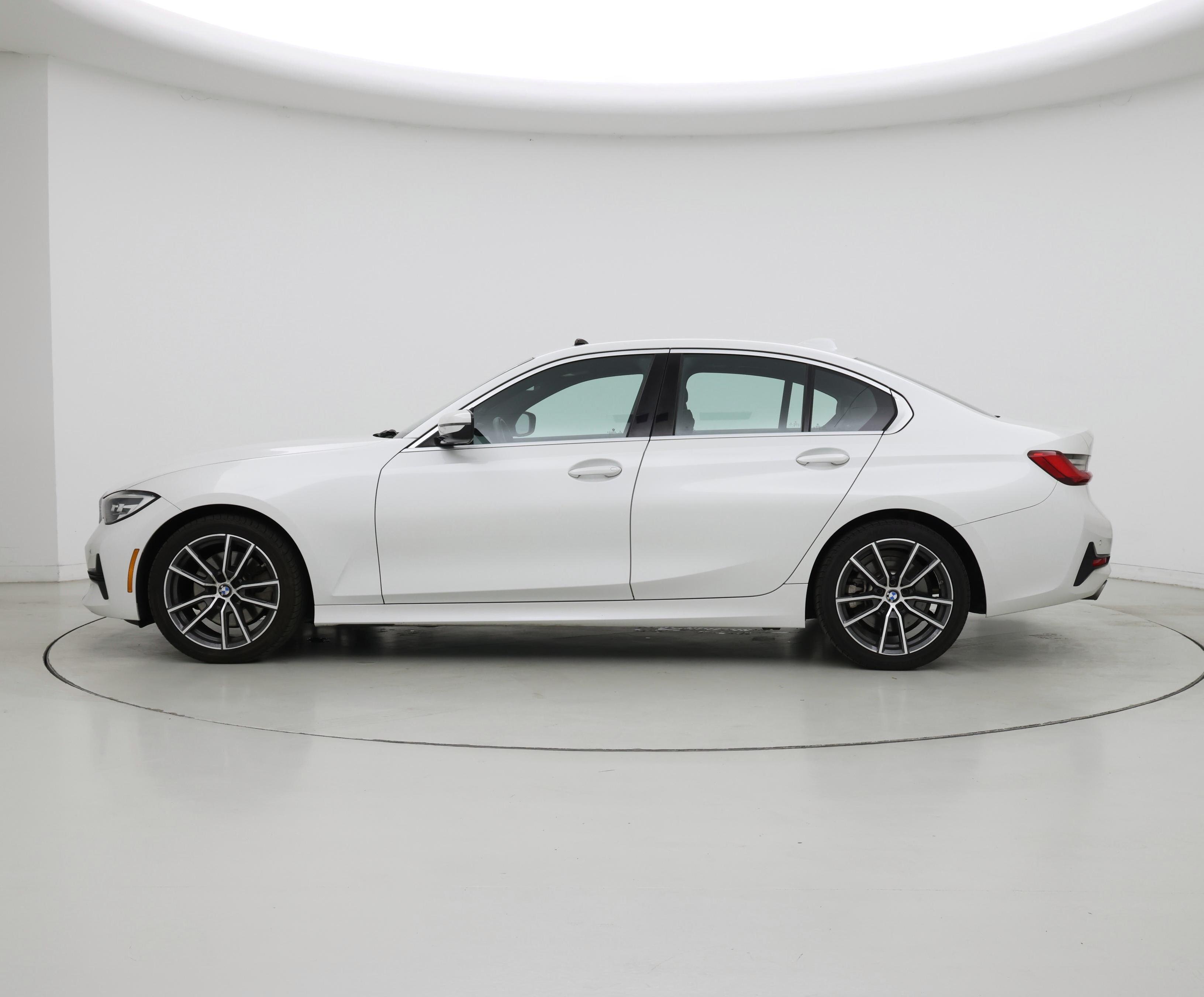 Thumbnail: 2020 BMW 3 Series - 3