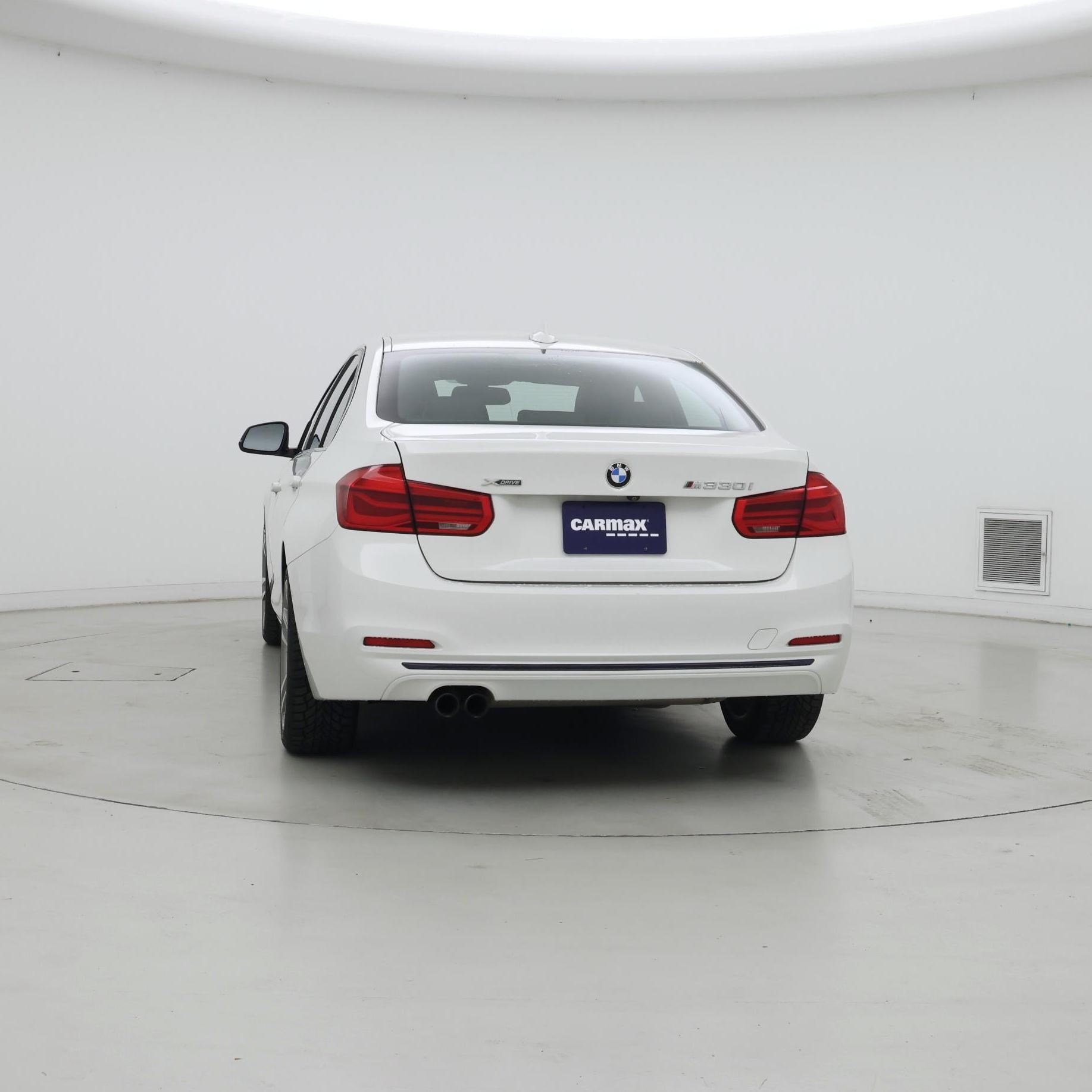 Thumbnail: 2018 BMW 3 Series - 6