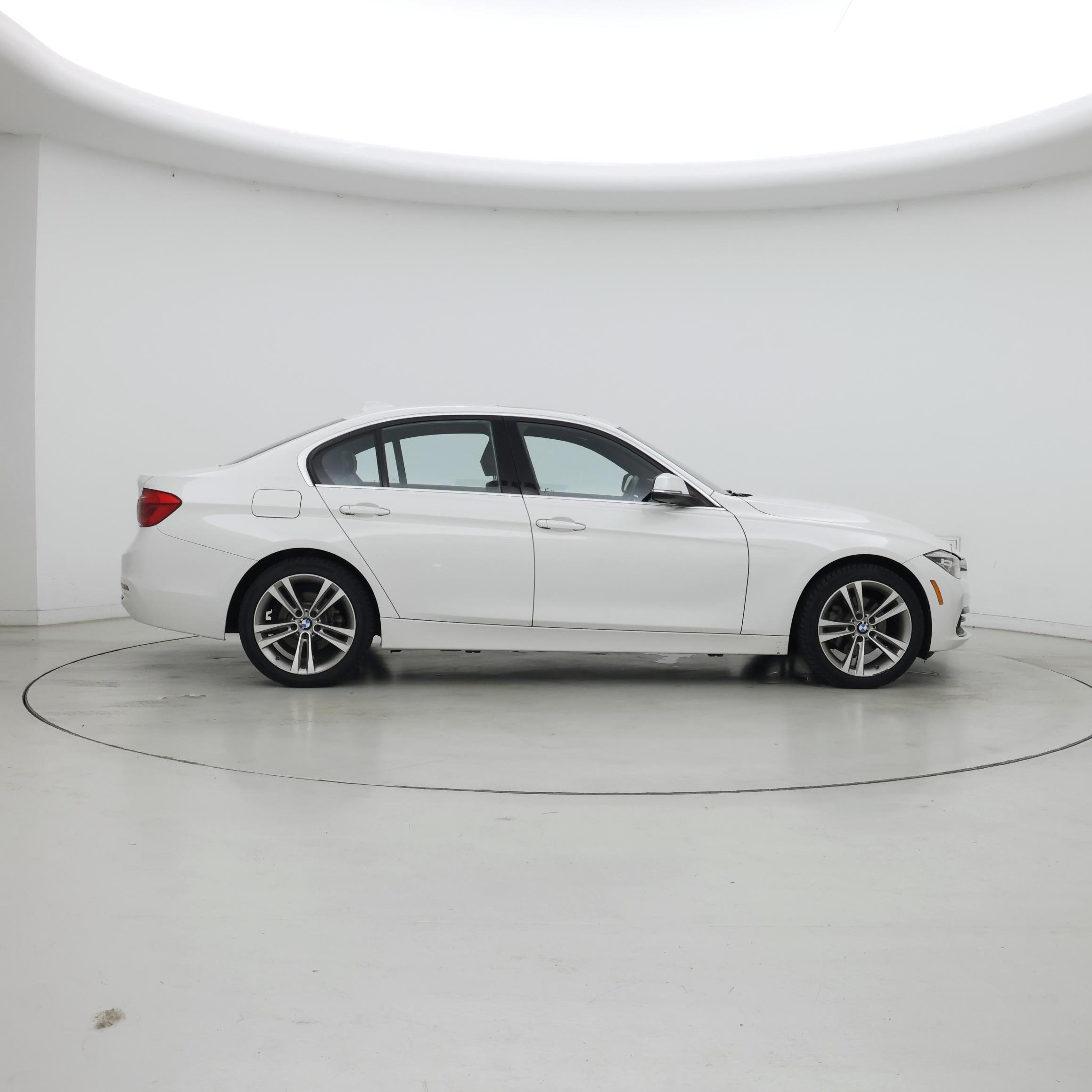 Thumbnail: 2018 BMW 3 Series - 7