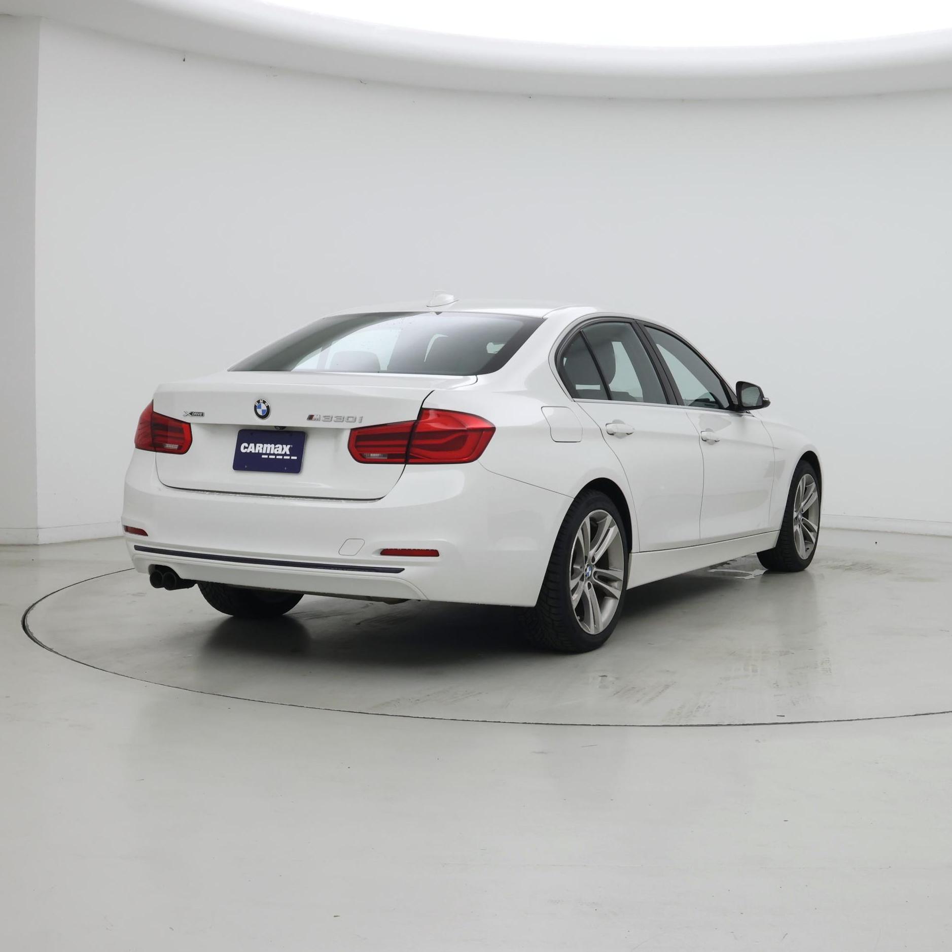 Thumbnail: 2018 BMW 3 Series - 8