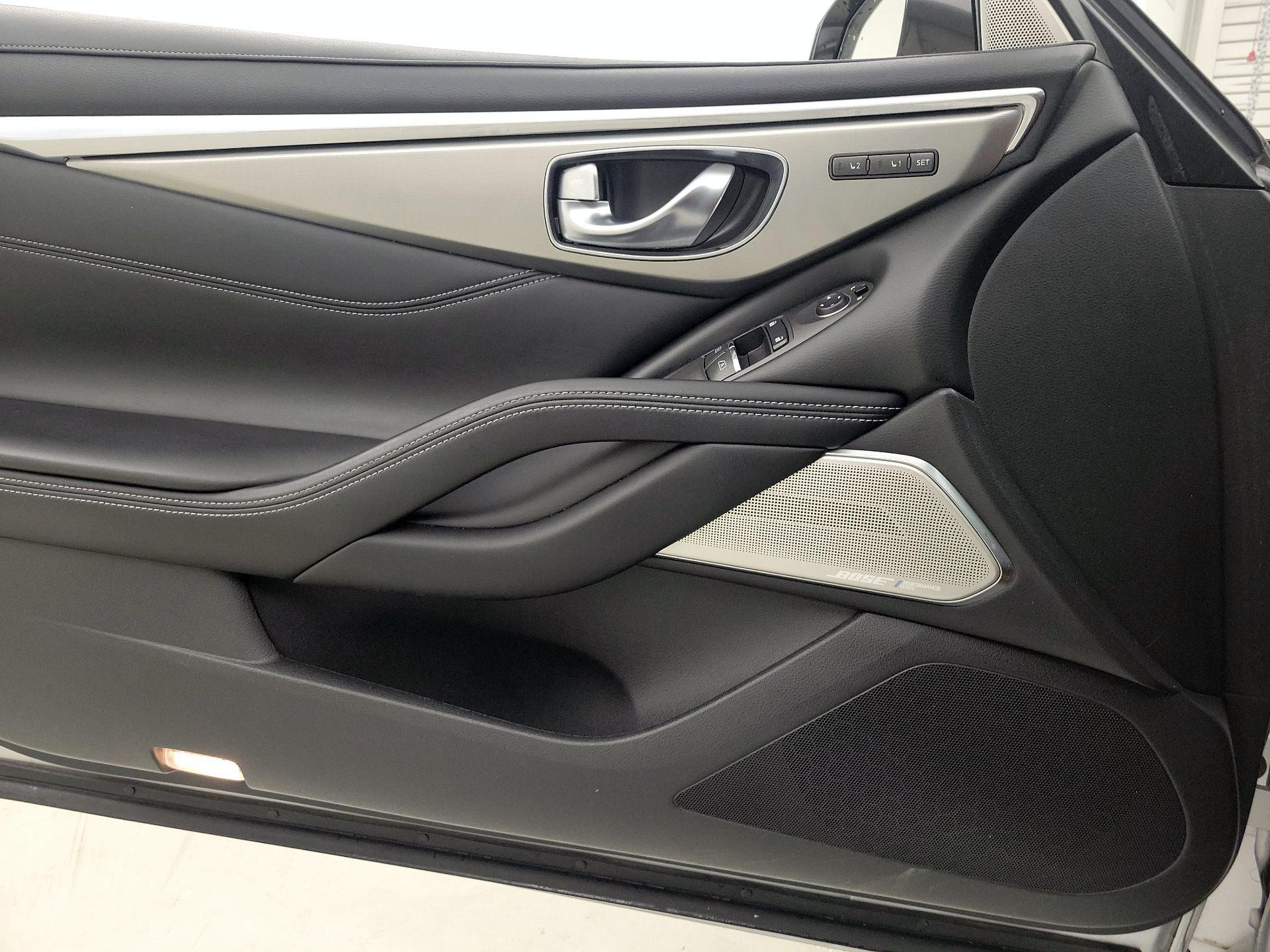 Thumbnail: 2017 INFINITI Q60 - 12