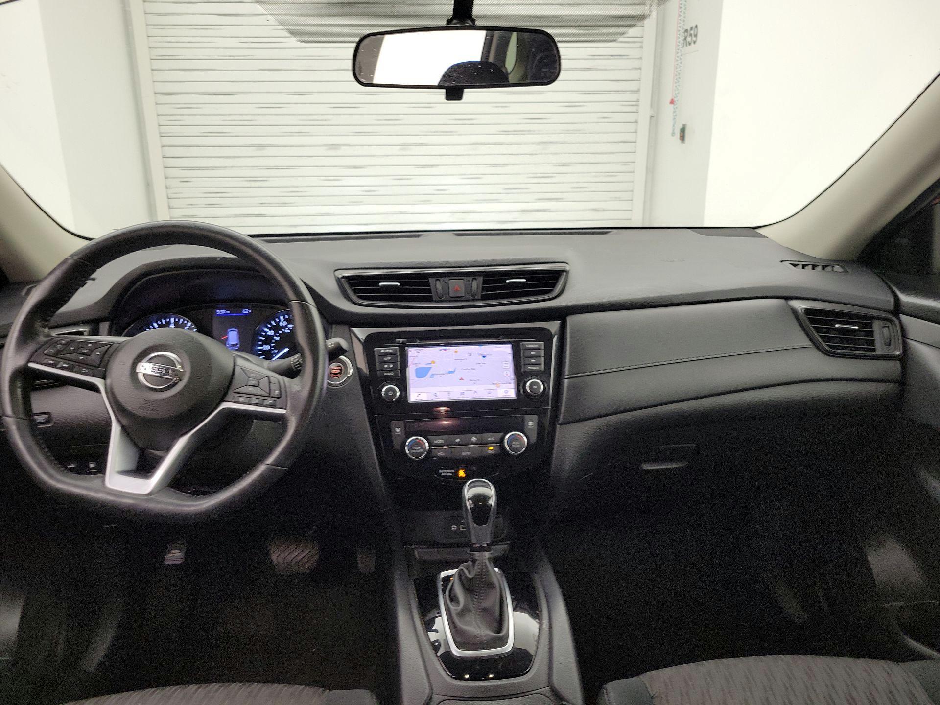 Thumbnail: 2018 Nissan Rogue - 9