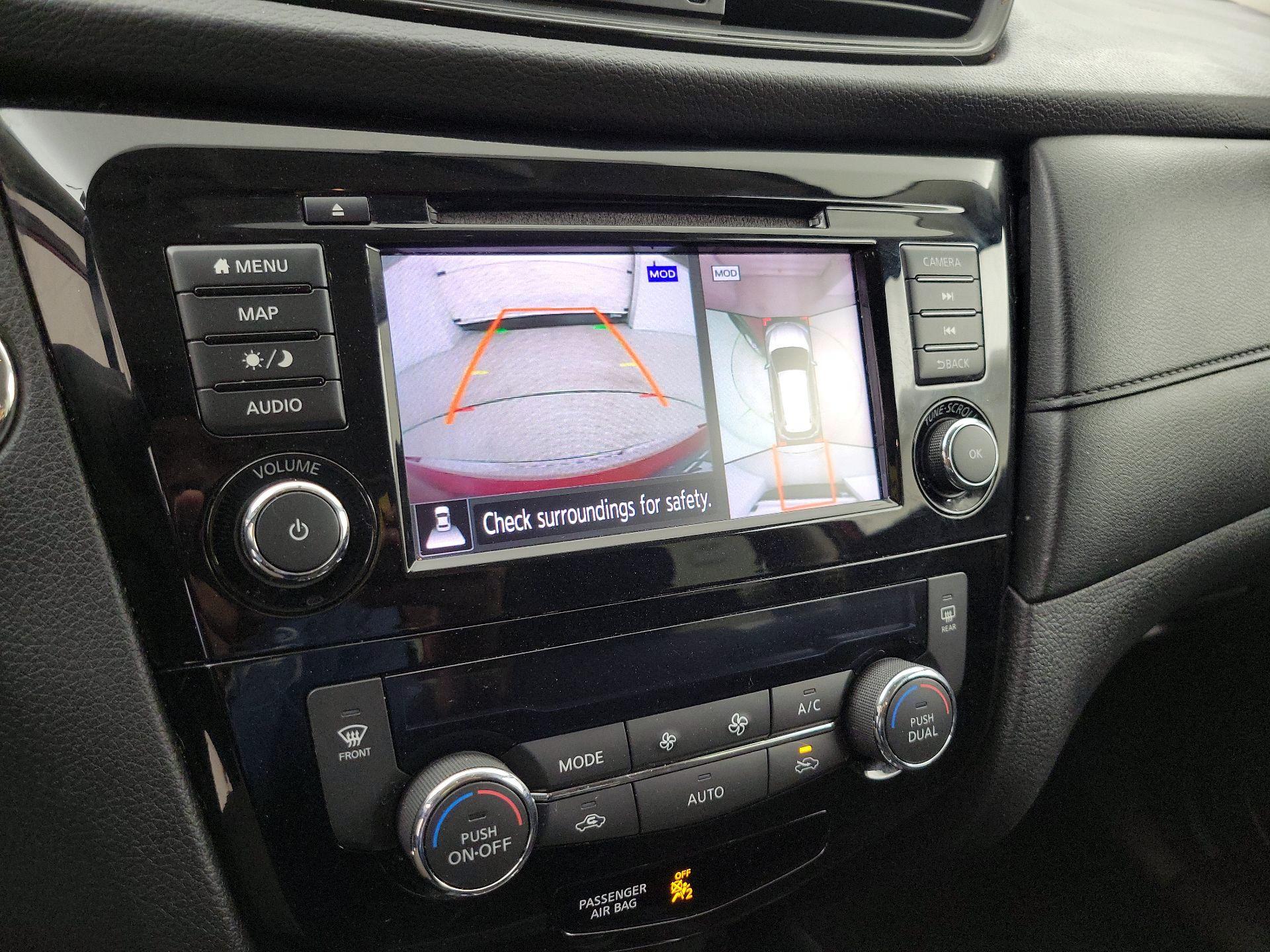 Thumbnail: 2018 Nissan Rogue - 15