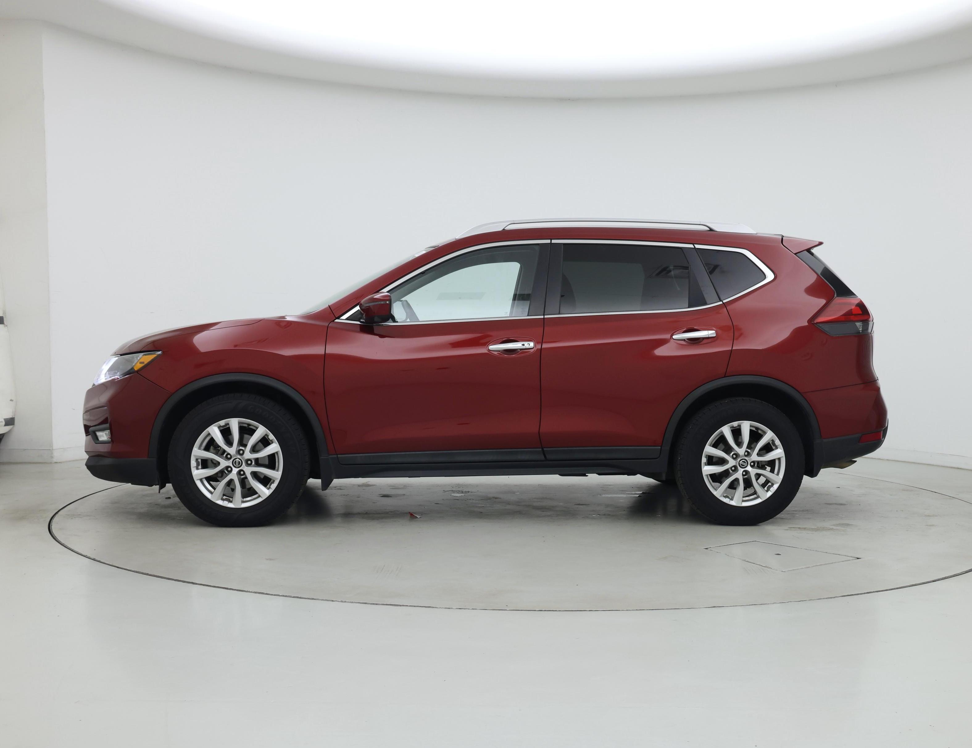 Thumbnail: 2018 Nissan Rogue - 3