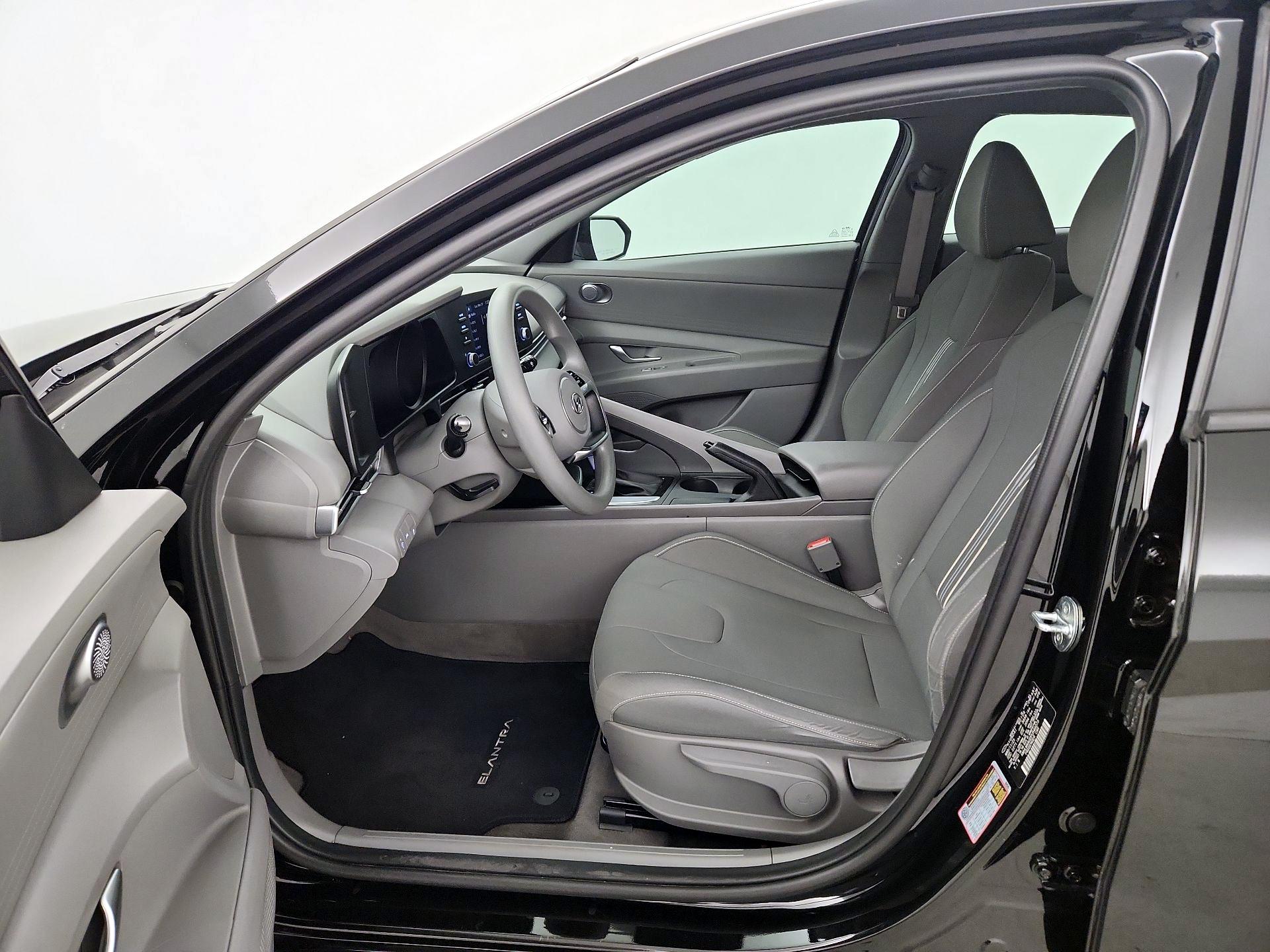 Thumbnail: 2023 Hyundai Elantra - 11