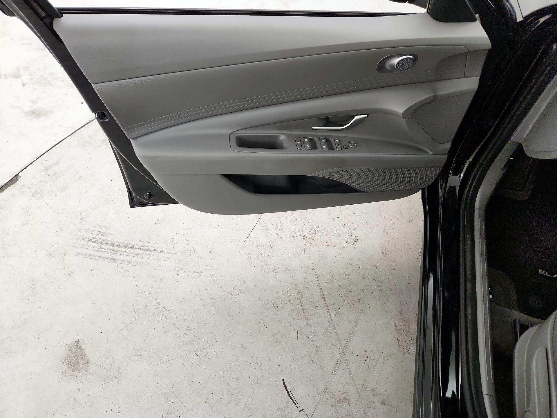 Thumbnail: 2023 Hyundai Elantra - 12