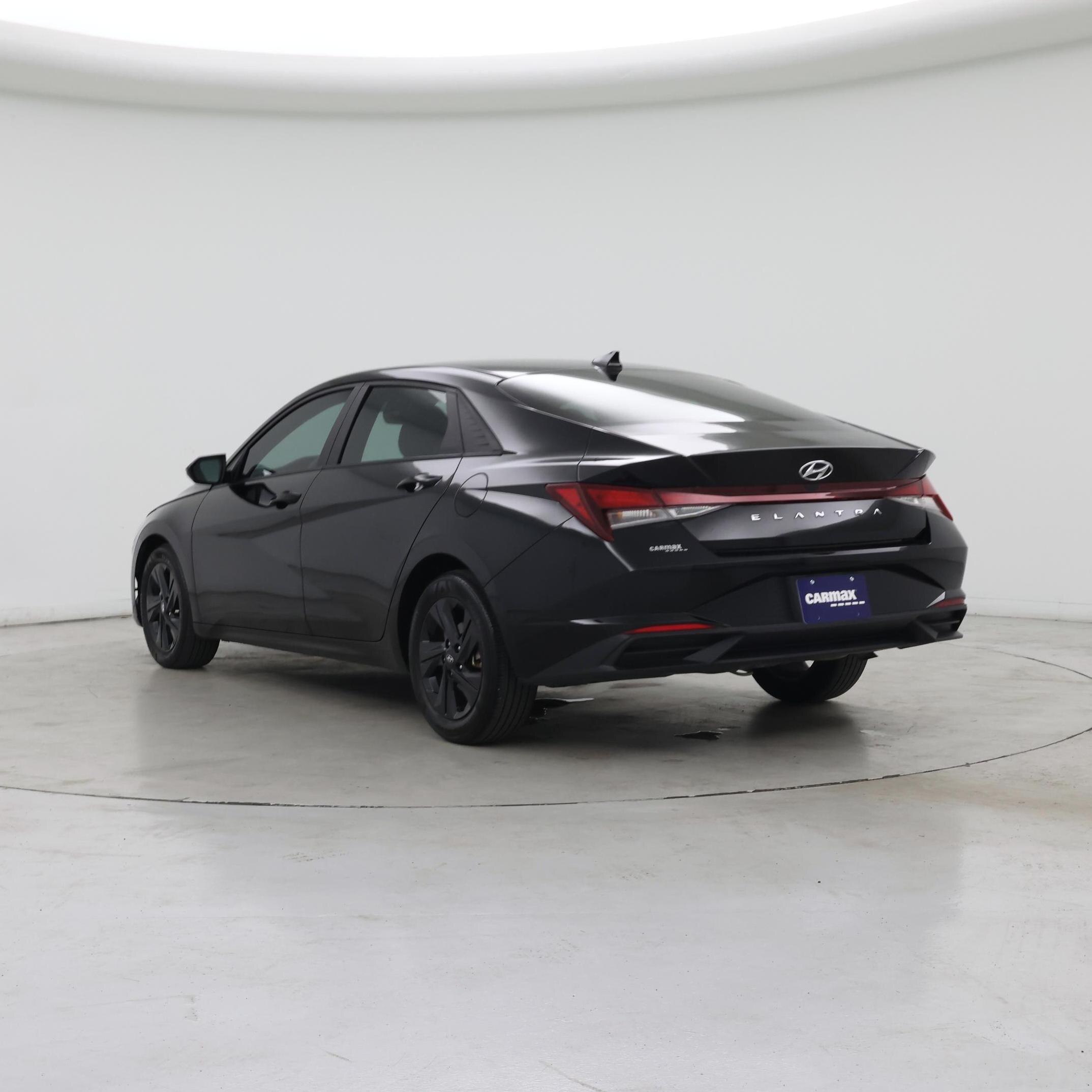 Thumbnail: 2023 Hyundai Elantra - 2